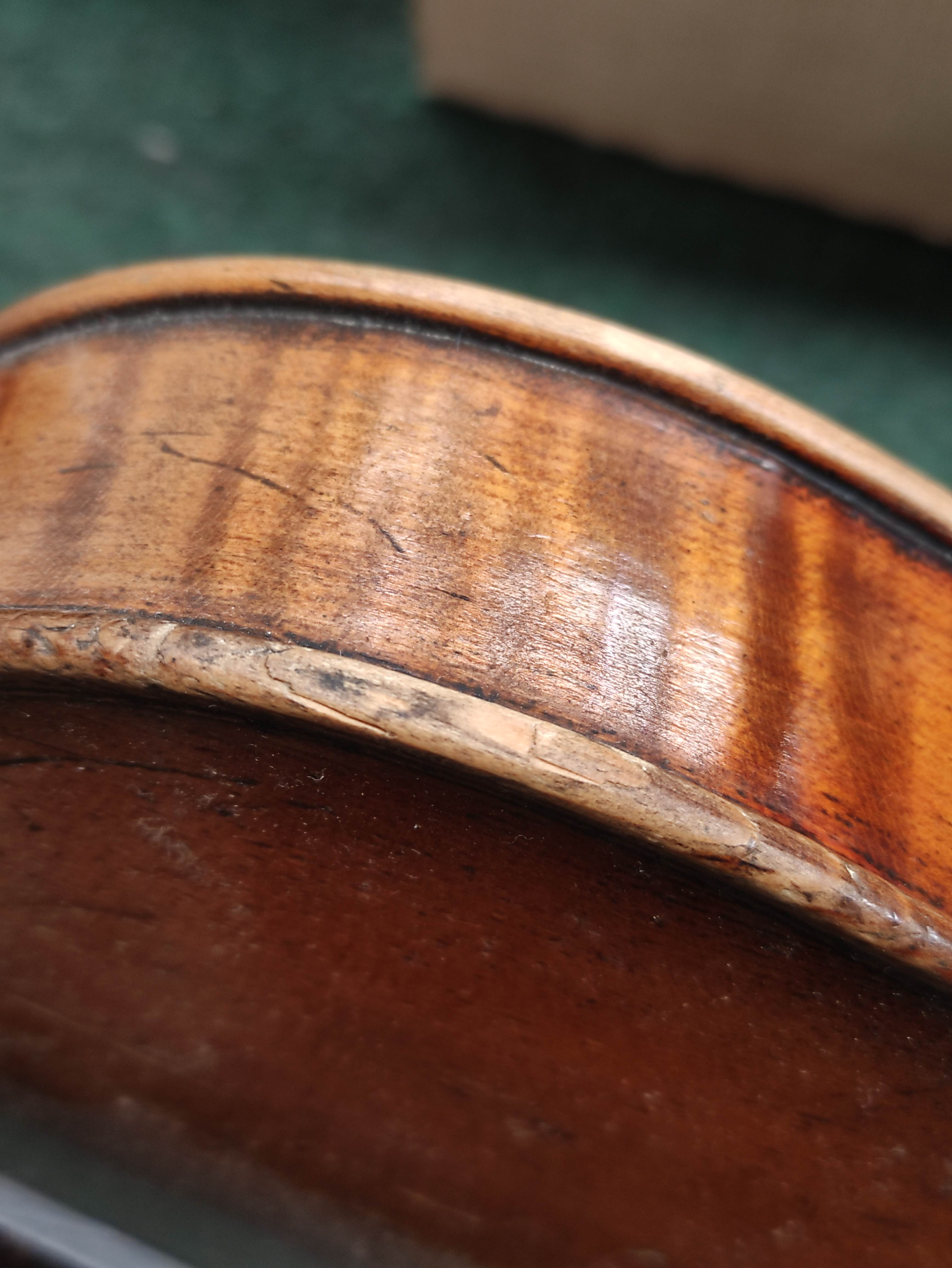 Antique 4/4 size violin with two piece maple back and spruce top. In fitted hard case with two - Image 9 of 11
