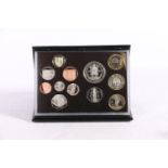 The Royal Mint UNITED KINGDOM Elizabeth II deluxe twelve-coin proof set 2009 with rare Kew Gardens