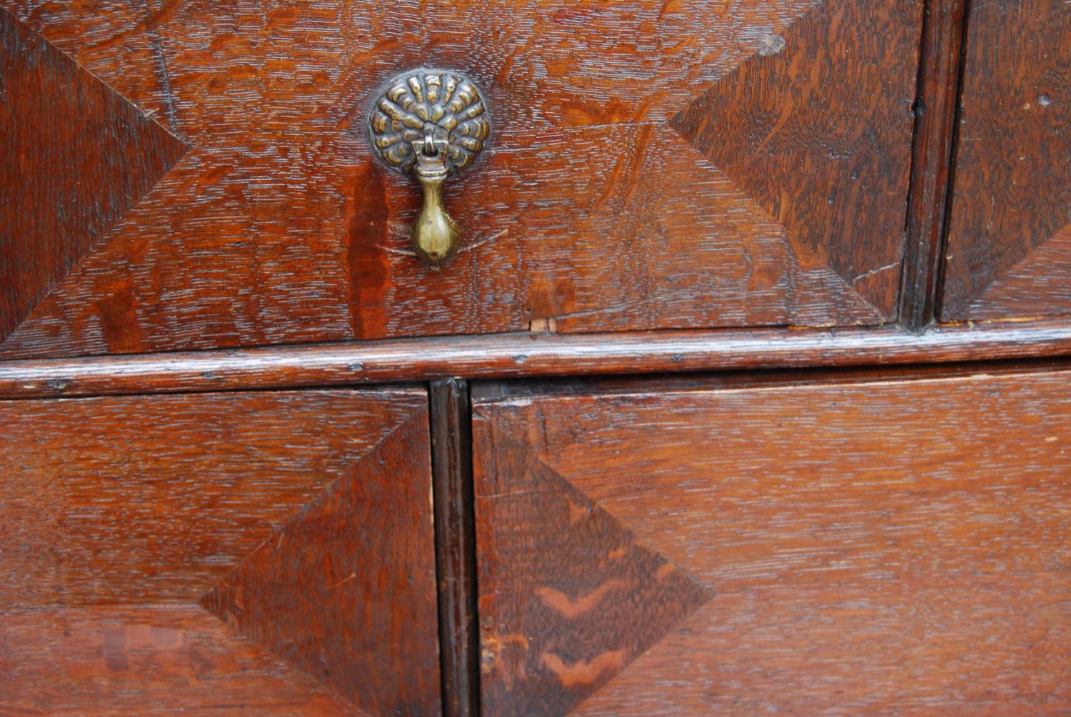 Early 18th century Queen Anne walnut cabinet on chest, the cabinet top with a long drawer above - Image 10 of 16
