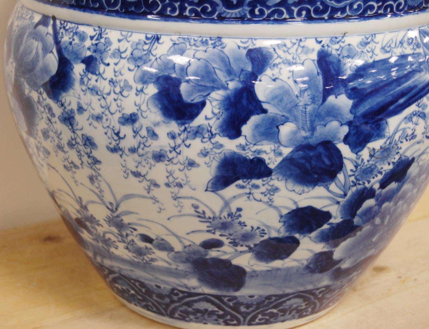 Large Chinese-style blue and white pottery jardinière with all over decoration of birds in - Image 2 of 10