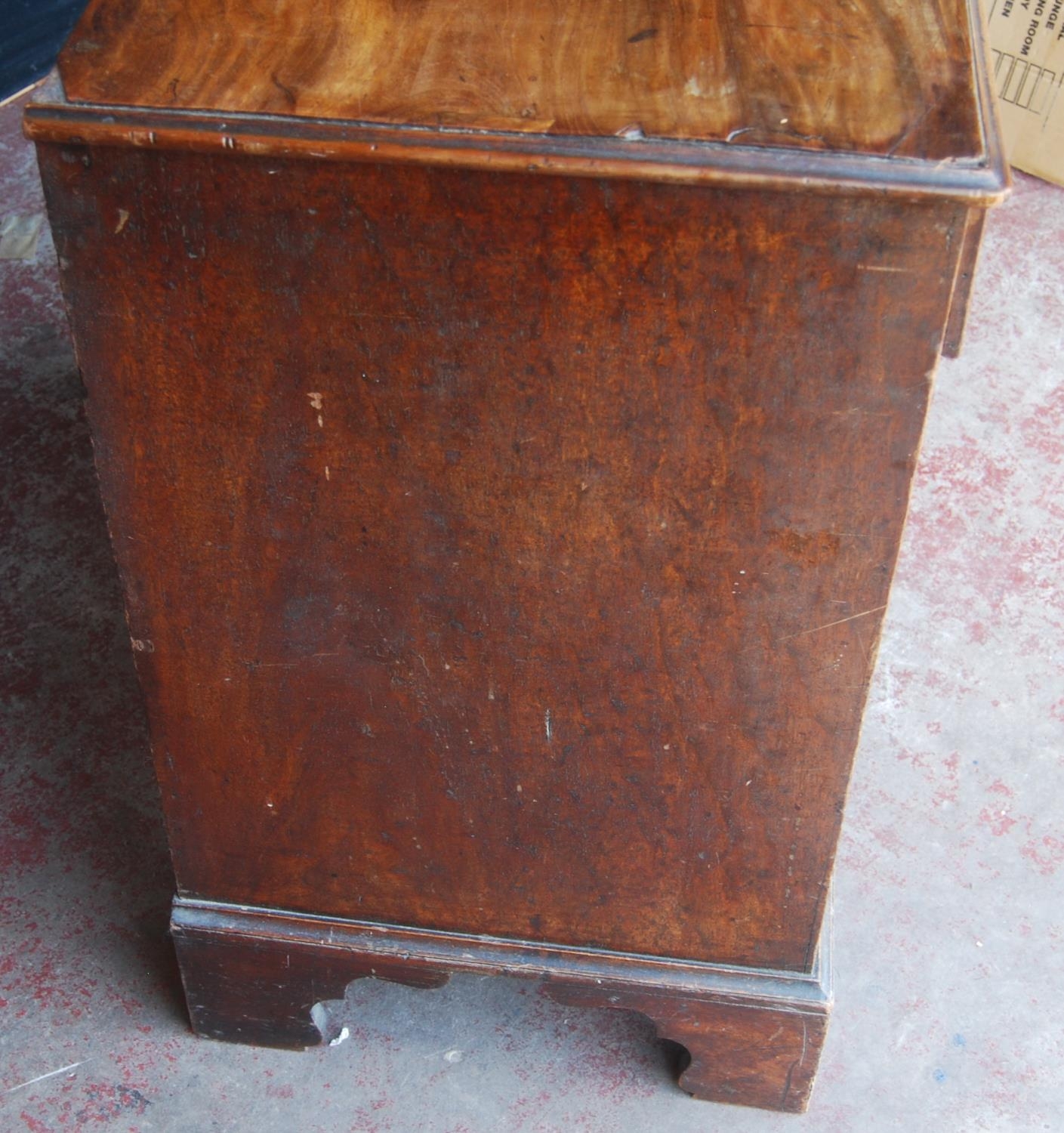 George III mahogany bachelor's chest of four graduated drawers, on bracket feet, 84cm high, 86cm - Image 10 of 11