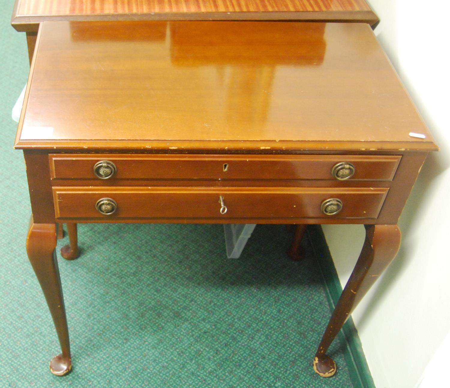 Mappin & Webb service for eight, of tied reed pattern, in sapele two-drawer table canteen on