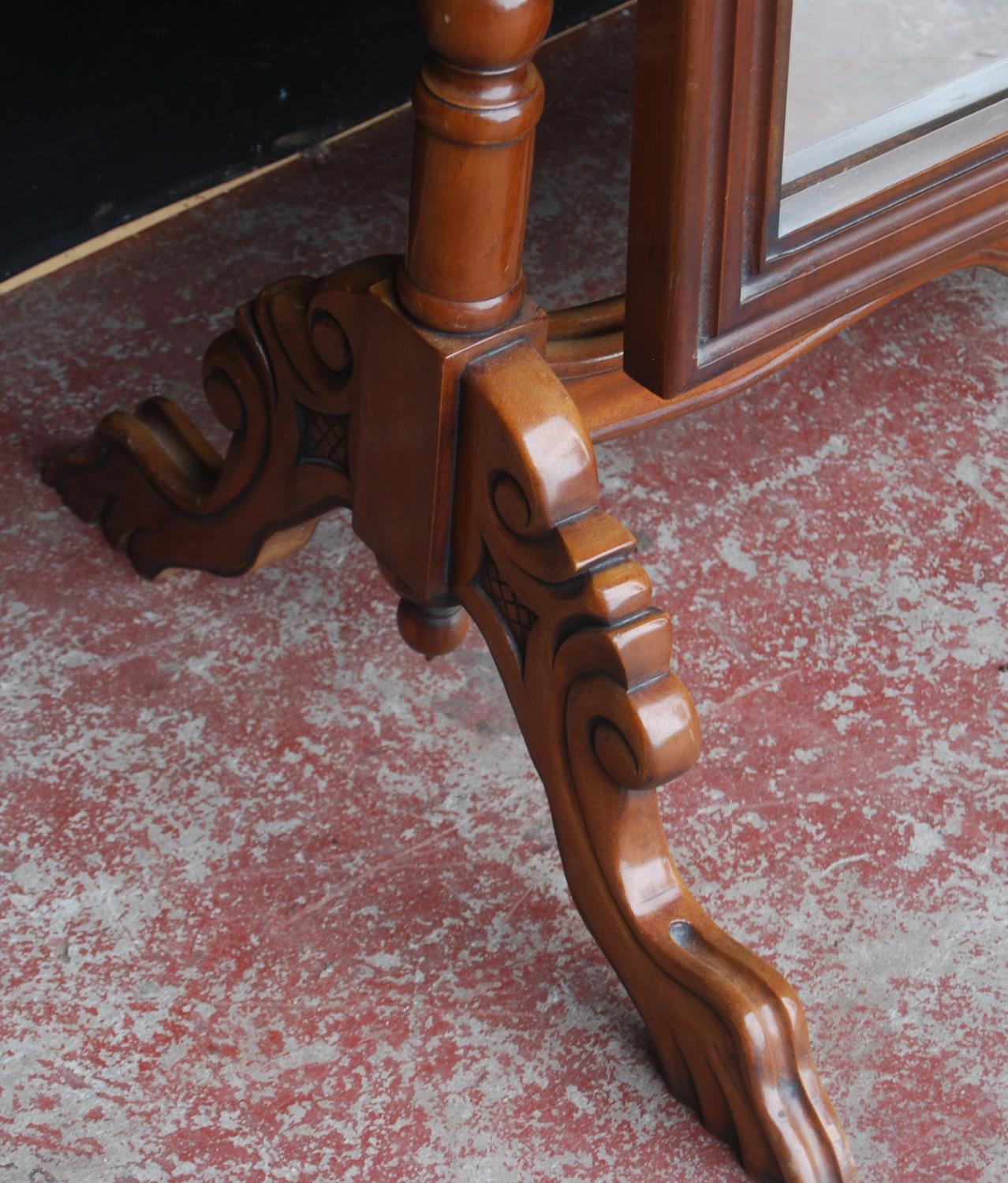 Victorian mahogany cheval mirror, the pierced scroll and fern pediment above an arched plate glass - Image 4 of 5