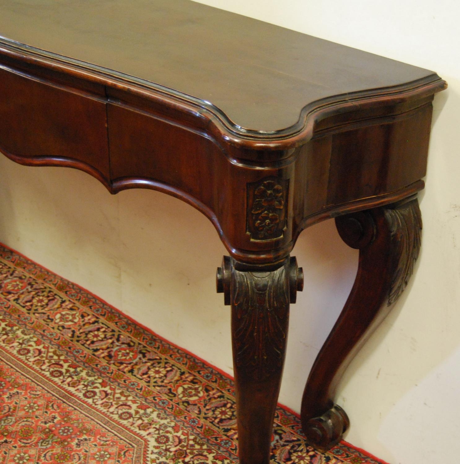 Victorian-style mahogany console table, the rectangular top with canted corners above a long - Image 6 of 6