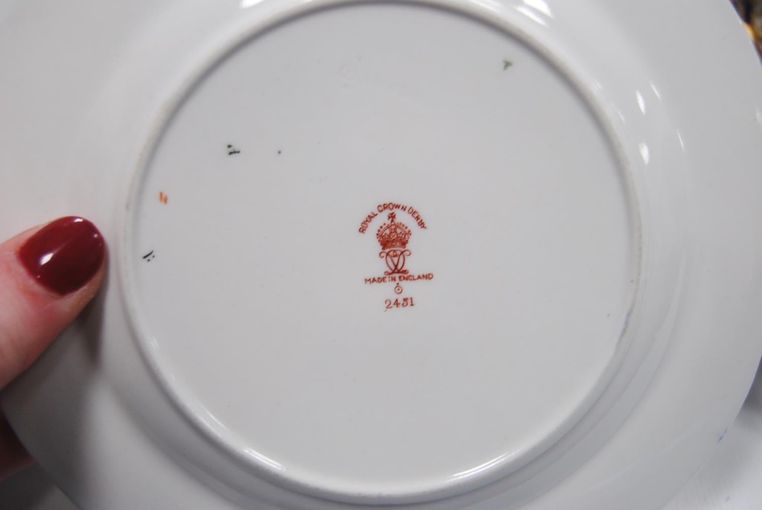 Royal Crown Derby part tea set comprising four side plates, six saucers, six tea cups and sugar - Image 6 of 7