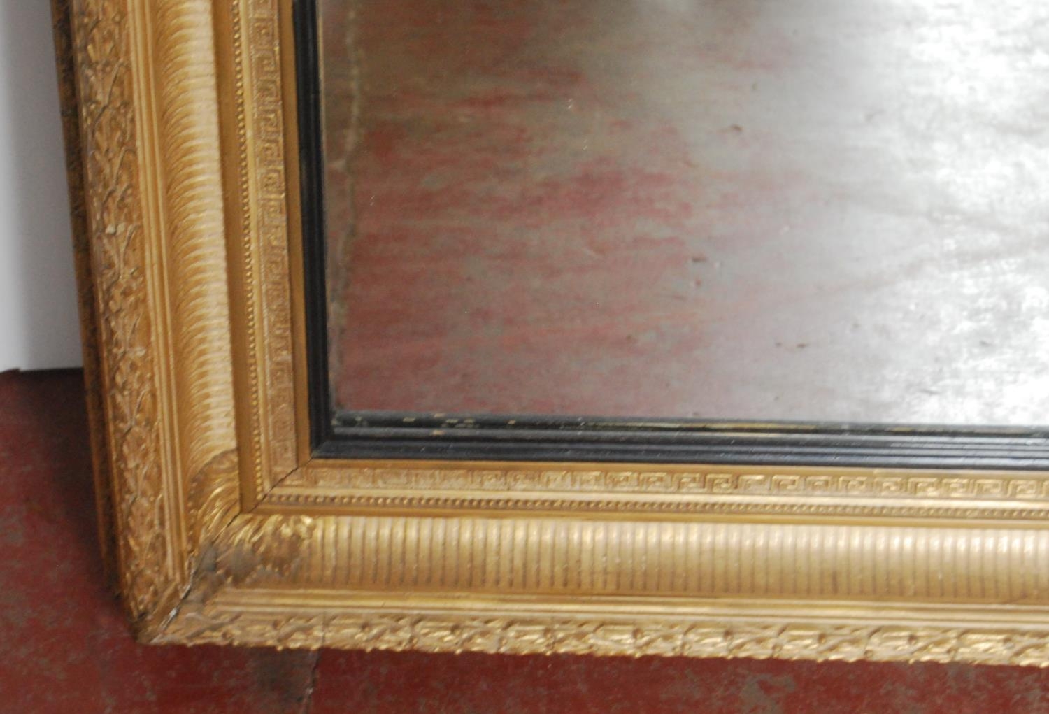 19th century giltwood and gesso wall mirror, with foliate and Greek key decoration, 86cm high and - Image 3 of 4