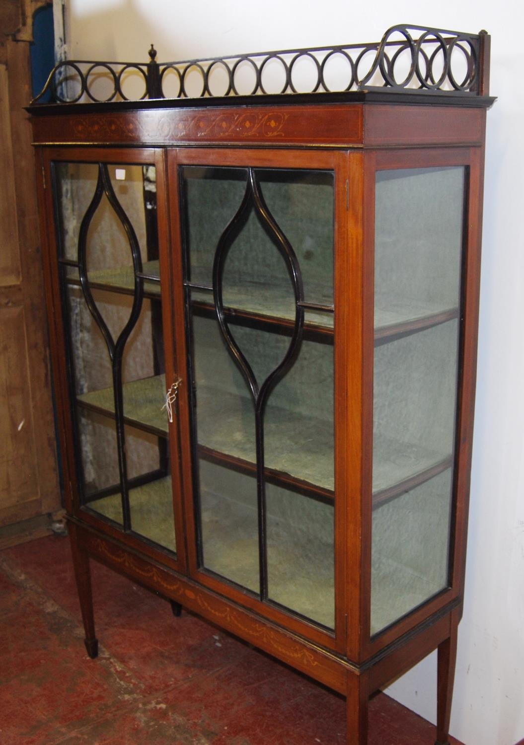 Edwardian inlaid mahogany display cabinet, with a concentric pierced pediment top above an inlaid - Image 5 of 5