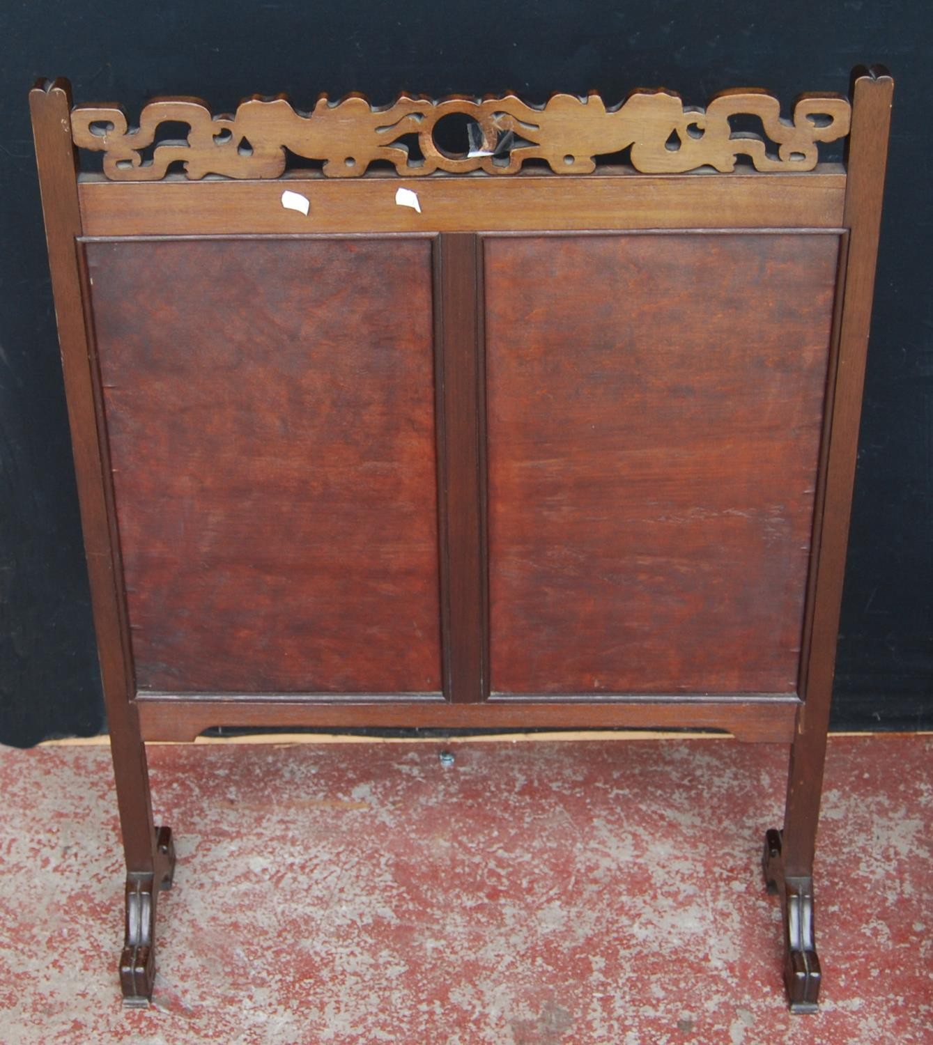 Chinese hardwood firescreen, decorated with an embroidered panel of a dragon, beneath glass, 86cm - Image 5 of 8