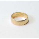 18ct gold bang ring, 5.5g, size M.