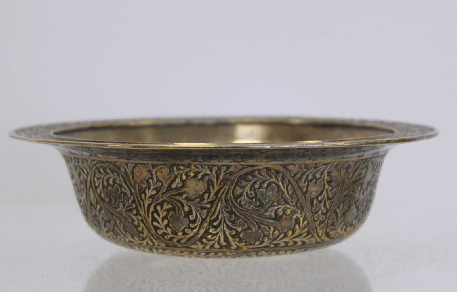 Oriental silvered circular brass bowl with engraved floral and foliate decoration, 16cm diam. - Image 3 of 9