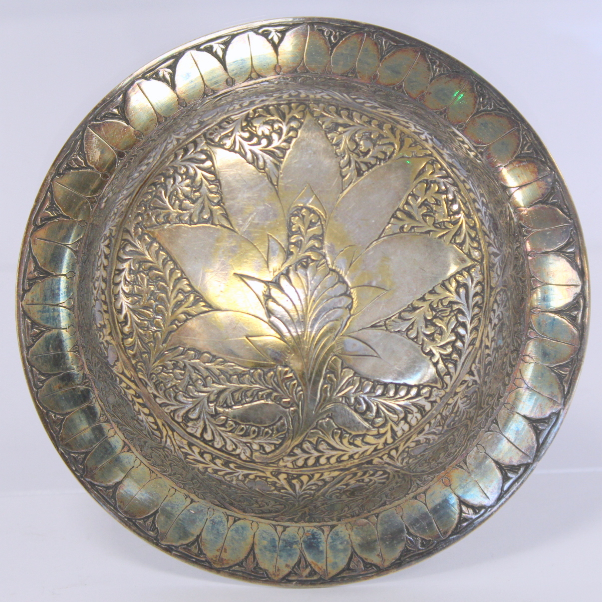 Oriental silvered circular brass bowl with engraved floral and foliate decoration, 16cm diam. - Image 8 of 9