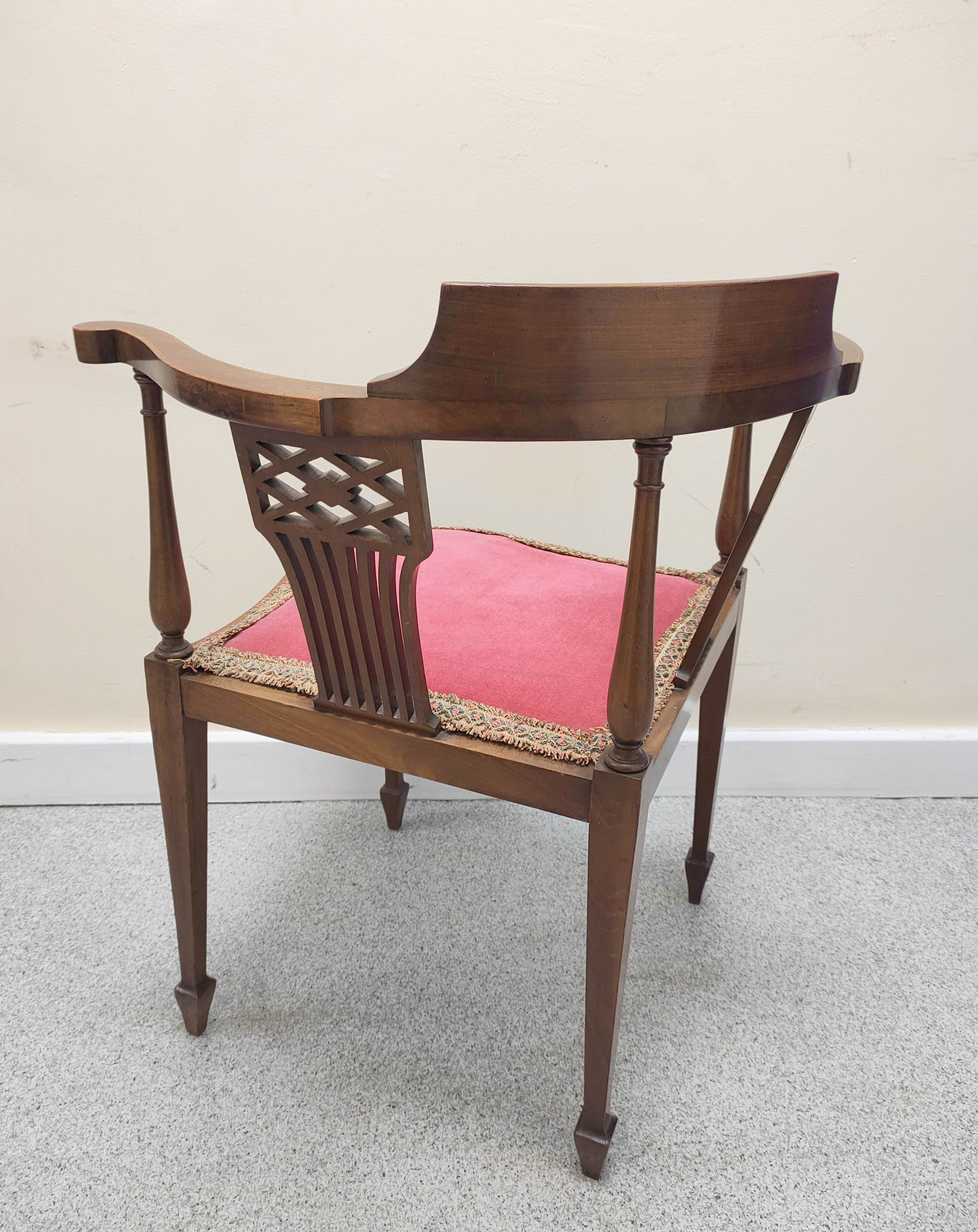 Early 20th century Ladies inlaid mahogany bow-back chair with scroll frame, two pierced back rests - Image 5 of 6