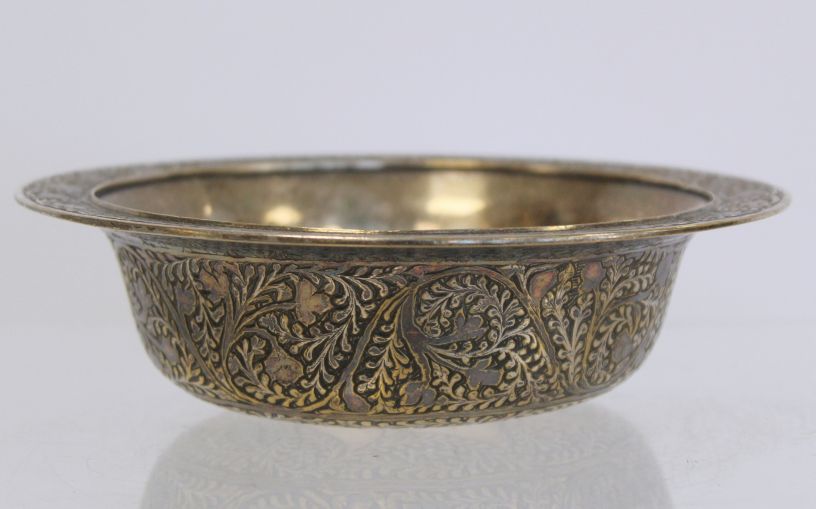 Oriental silvered circular brass bowl with engraved floral and foliate decoration, 16cm diam. - Image 4 of 9
