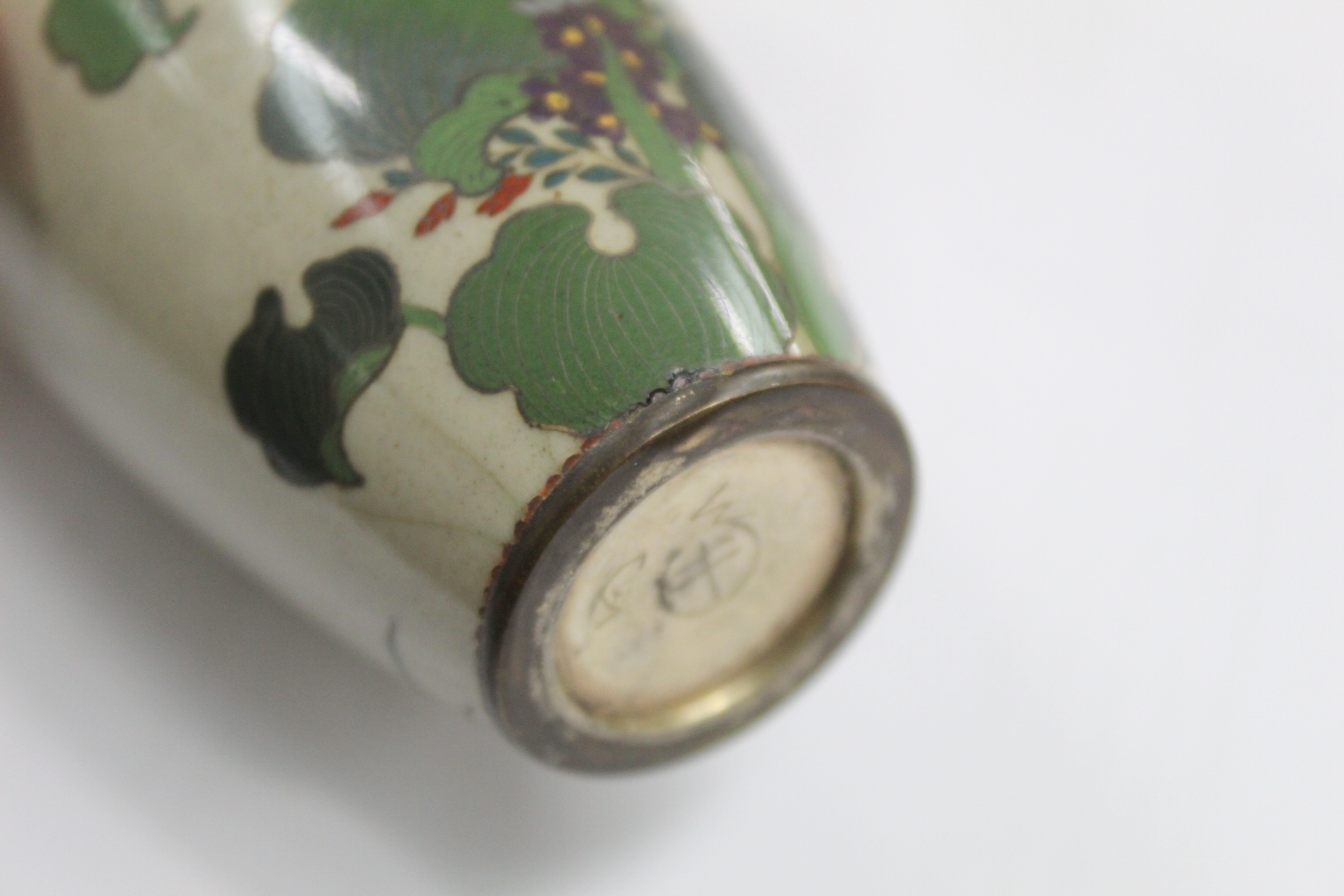 Pair of small Japanese Meiji period cloisonné vases with polychrome enamel decoration highlighted - Image 17 of 20