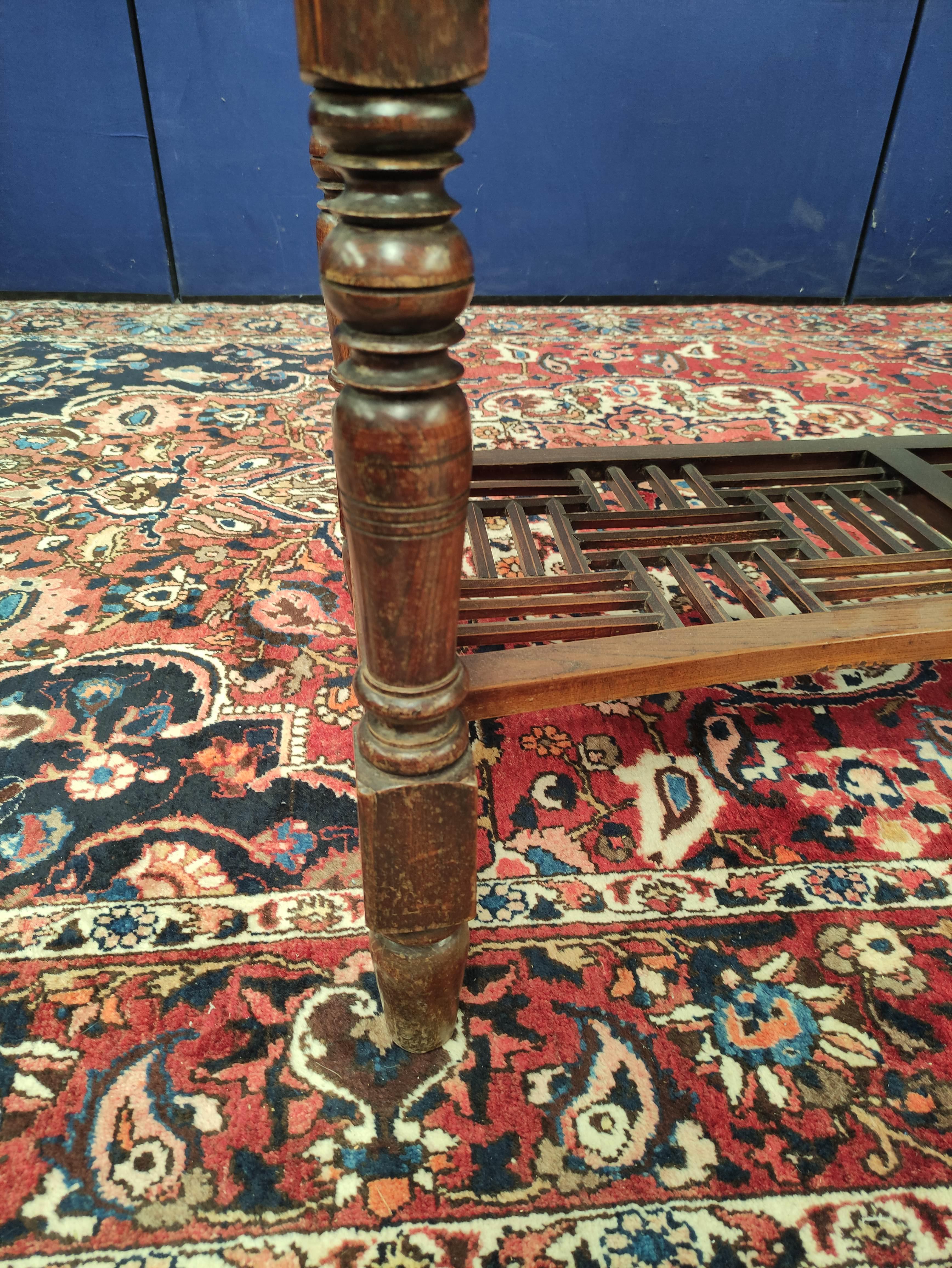 Antique Chinese export lacquer dressing table, Origin Shanghai. In the European taste with pierced - Image 5 of 6