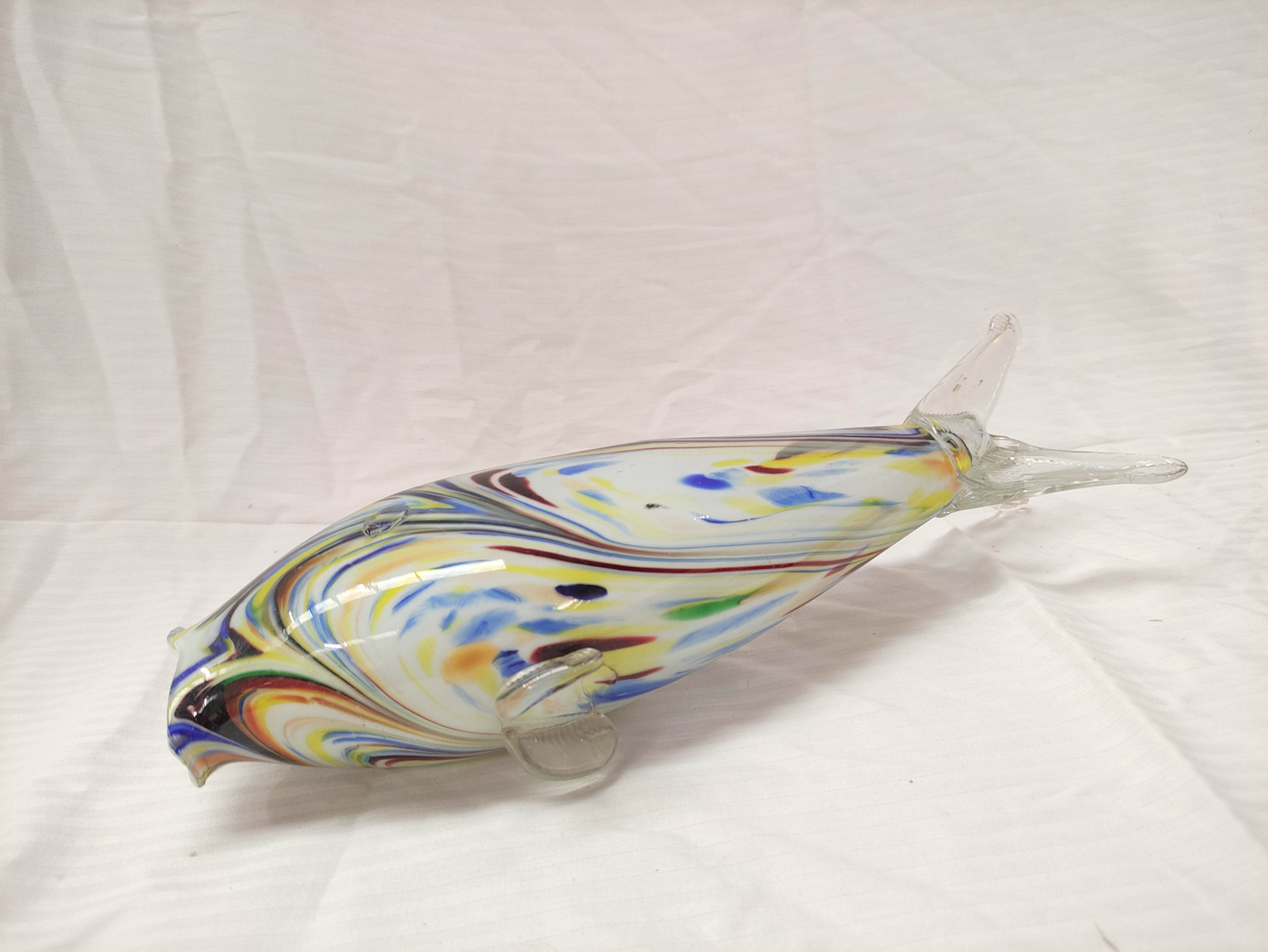 Two mid 20th century Continental art glass figures of fish on lobed scroll bases, 31cm and 30cm - Image 5 of 5