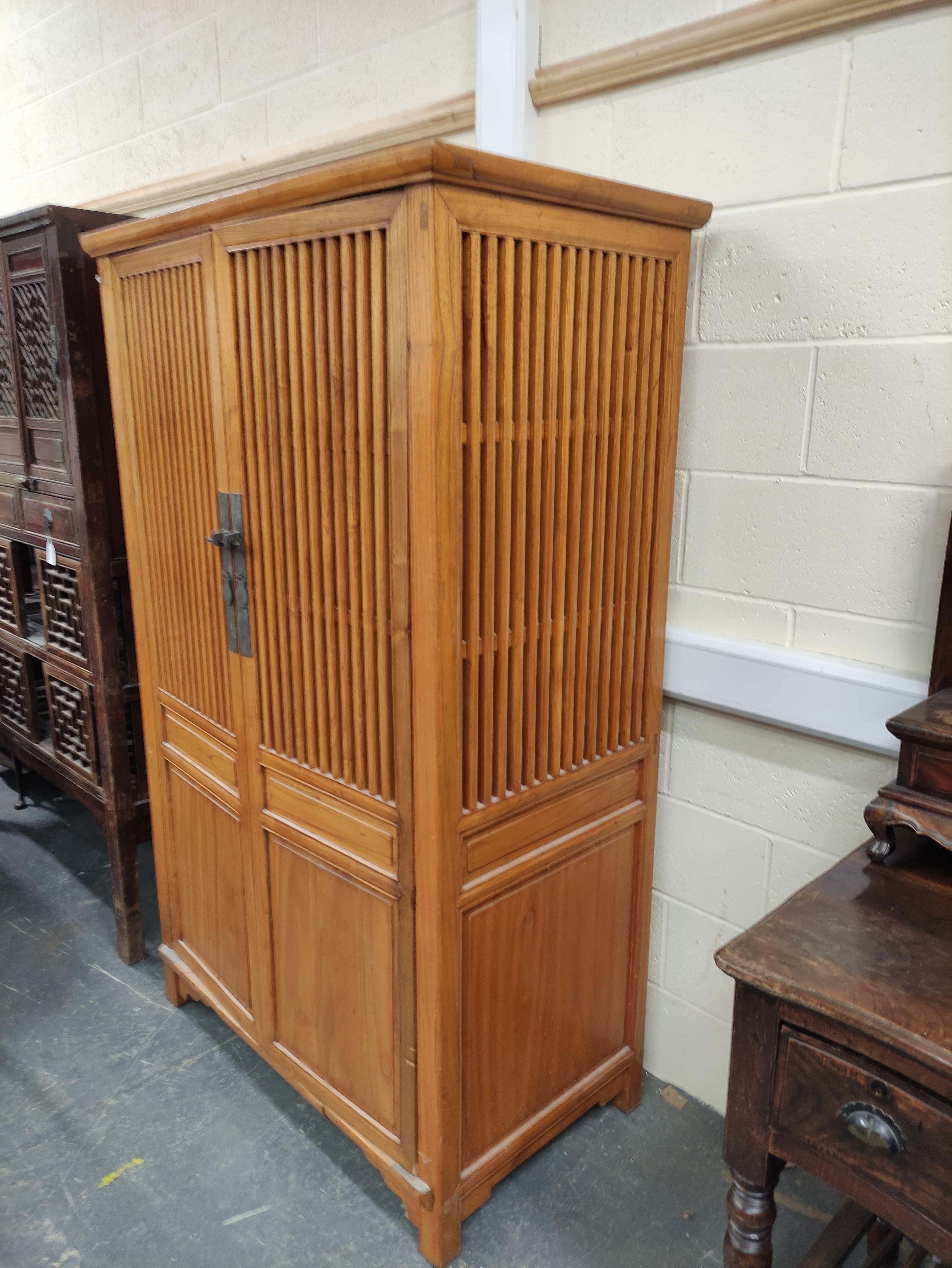 Chinese elm food cupboard, with large slatted doors enclosing a shelved interior with metal - Image 4 of 4