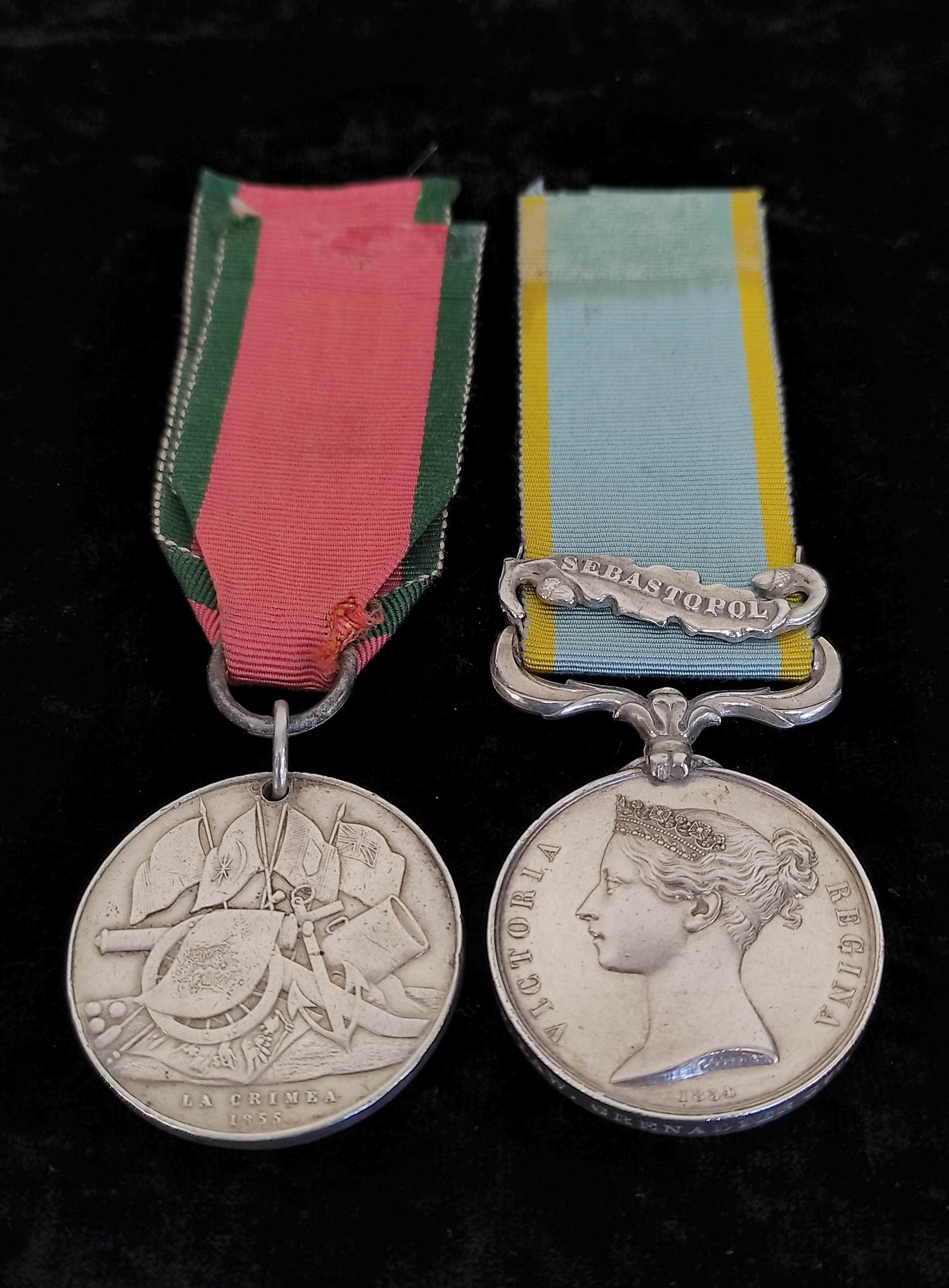 Crimea War- Medal pair to include an 1854 Crimea medal with Sebastopol clasp officially impressed - Image 2 of 12