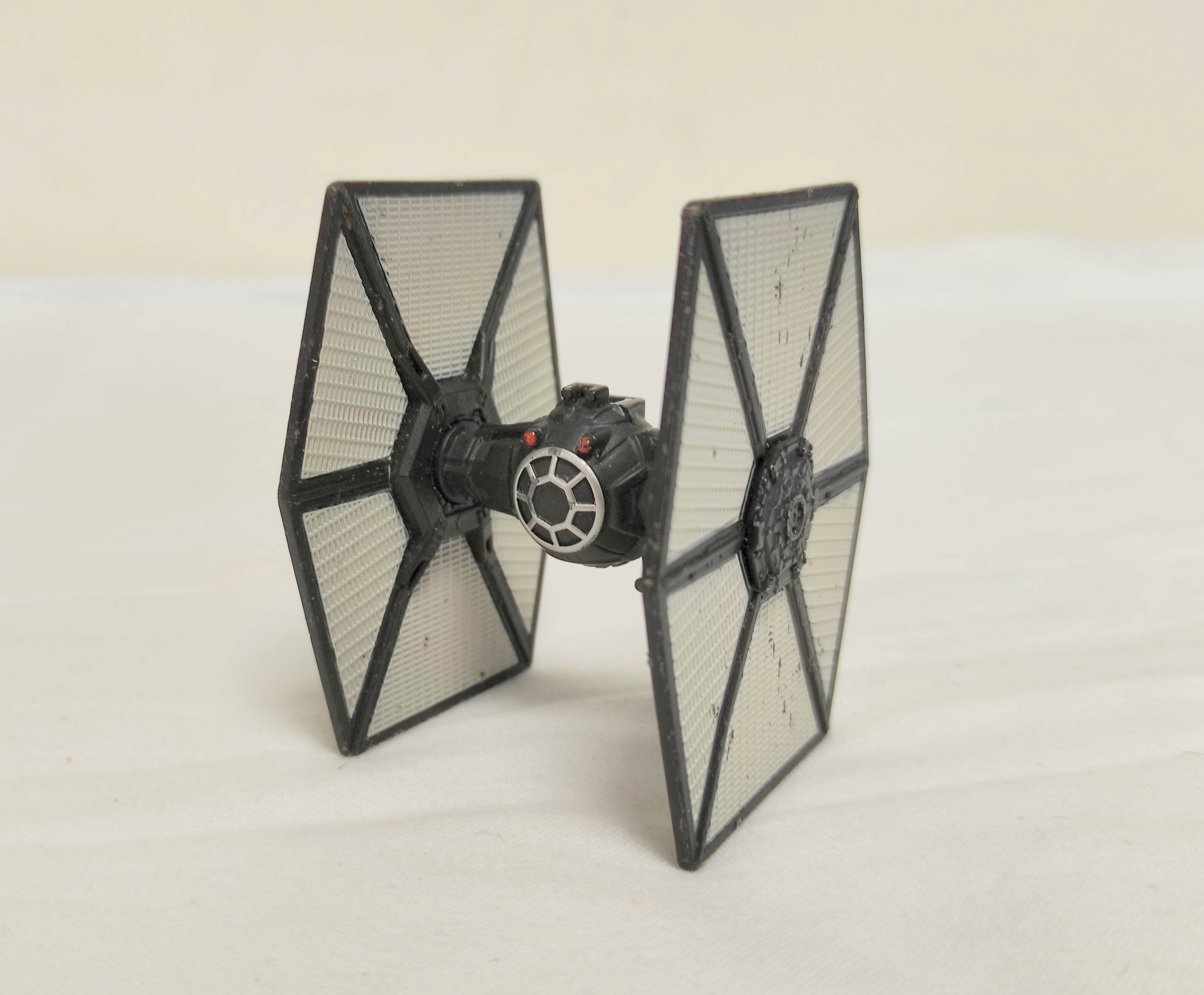 Star Wars. The Force Awakens action figures to include four Millenium Falcon spacecrafts one by - Image 6 of 7