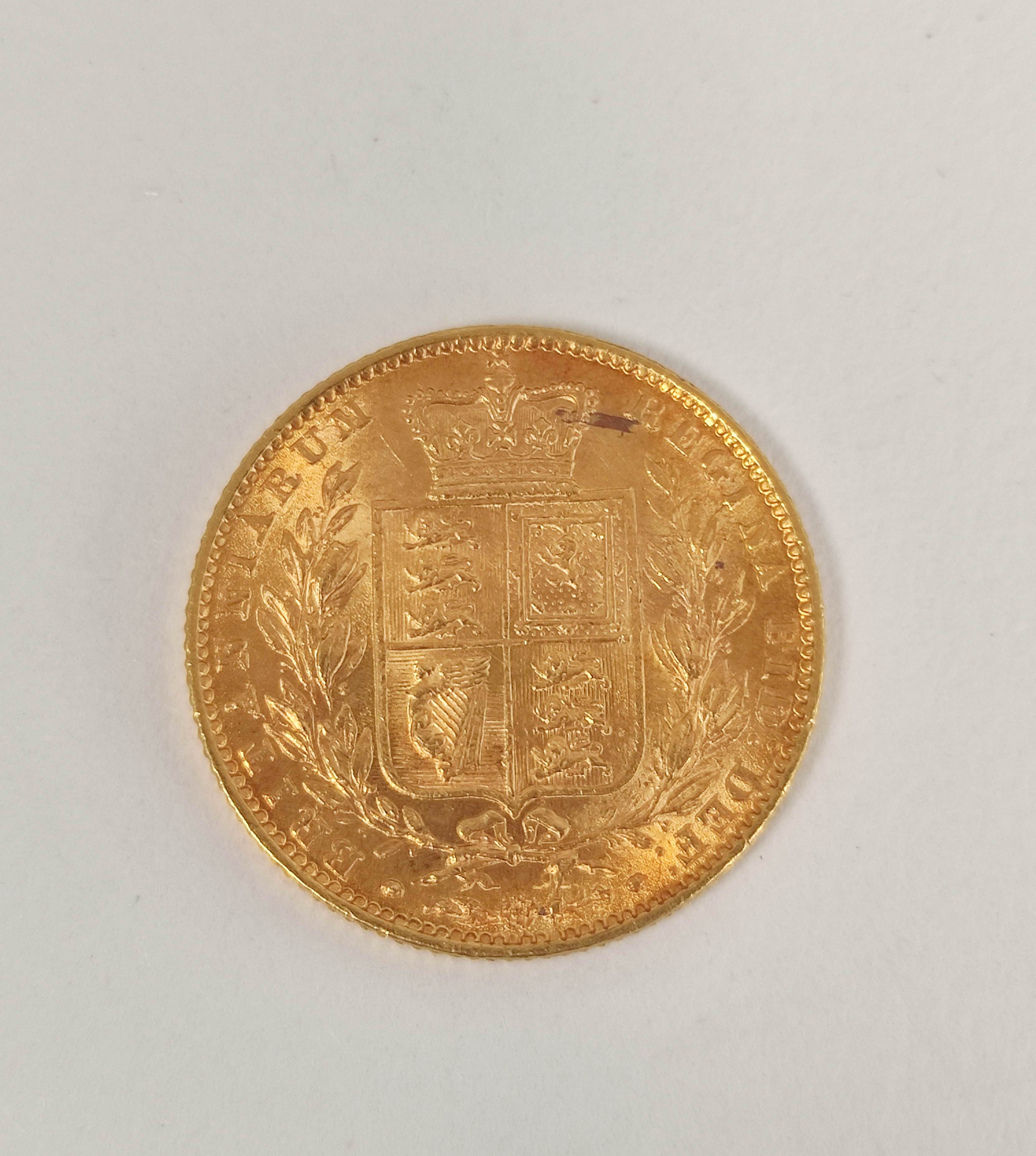 United Kingdom. Victoria 1860 22ct gold shield back full sovereign. - Image 3 of 4