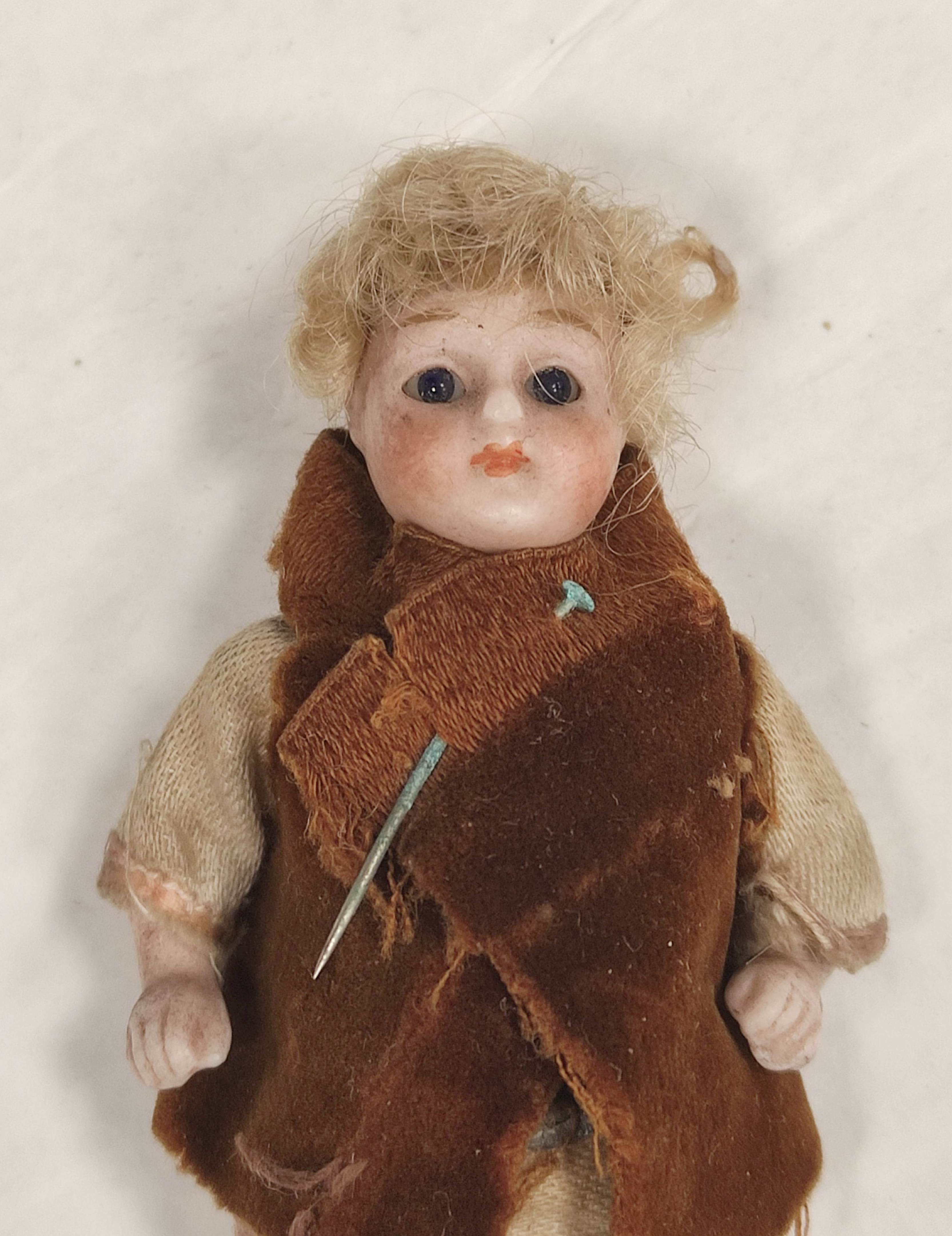 Two 19th century Victorian porcelain child's dolls with applied painted features. (2) - Image 3 of 4