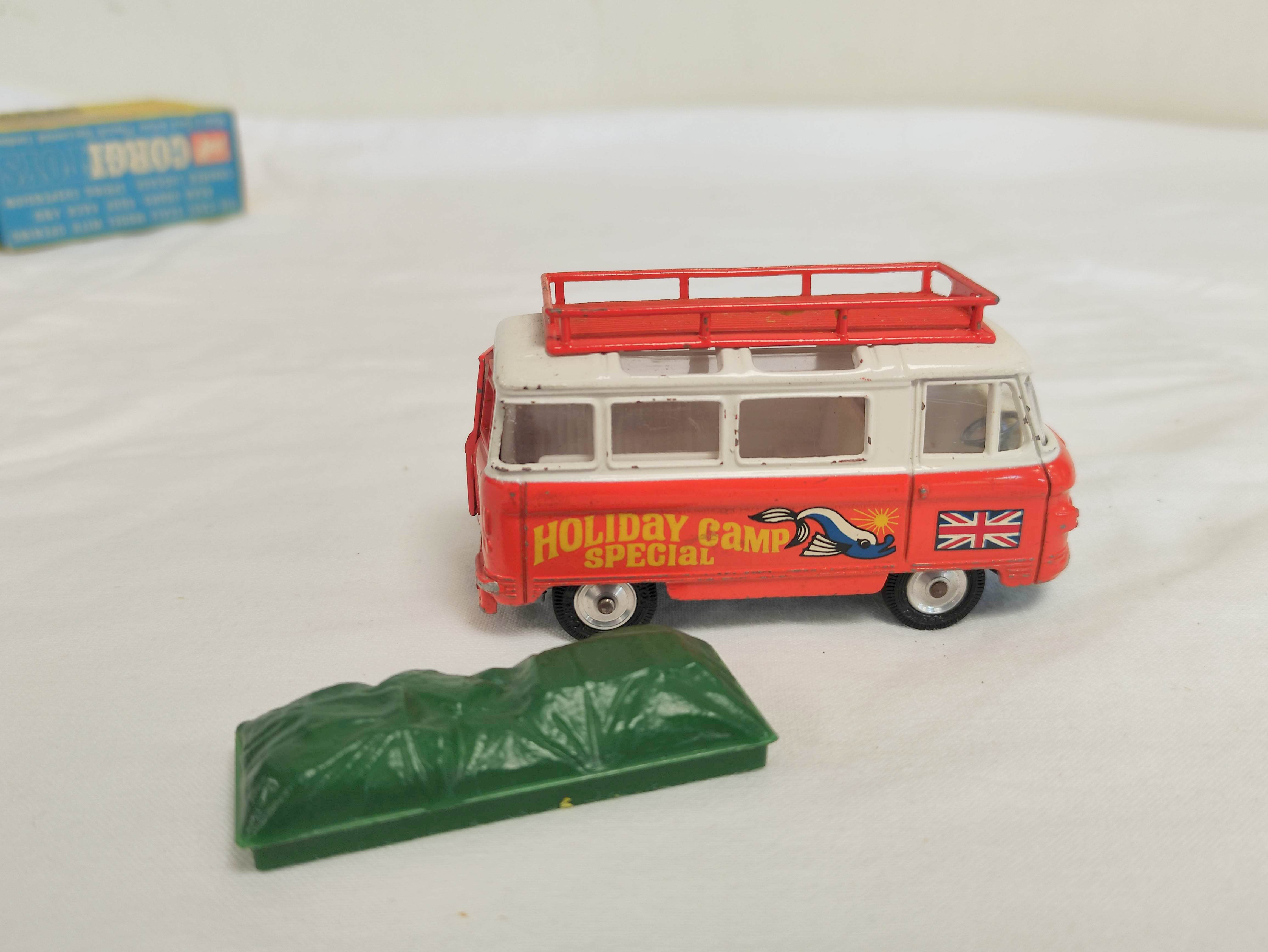 Corgi Toys- Boxed no 508 Holiday Camp Special Commer Bus 2500 series with orange and white body, - Image 4 of 7