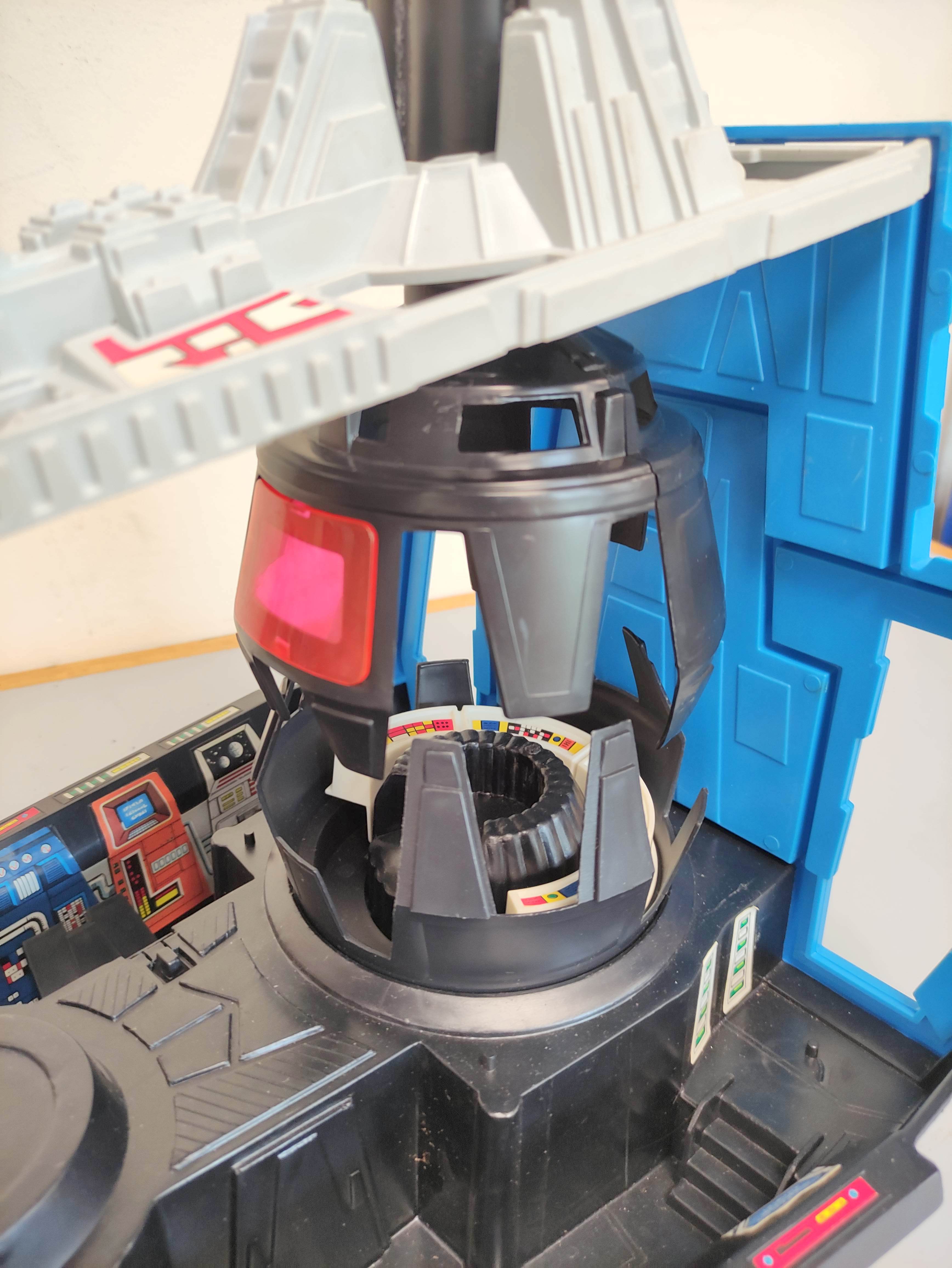 Star Wars- 1983 Return Of The Jedi Darth Vader's Star Destroyer Action Playset by Kenner Toys. - Image 3 of 7