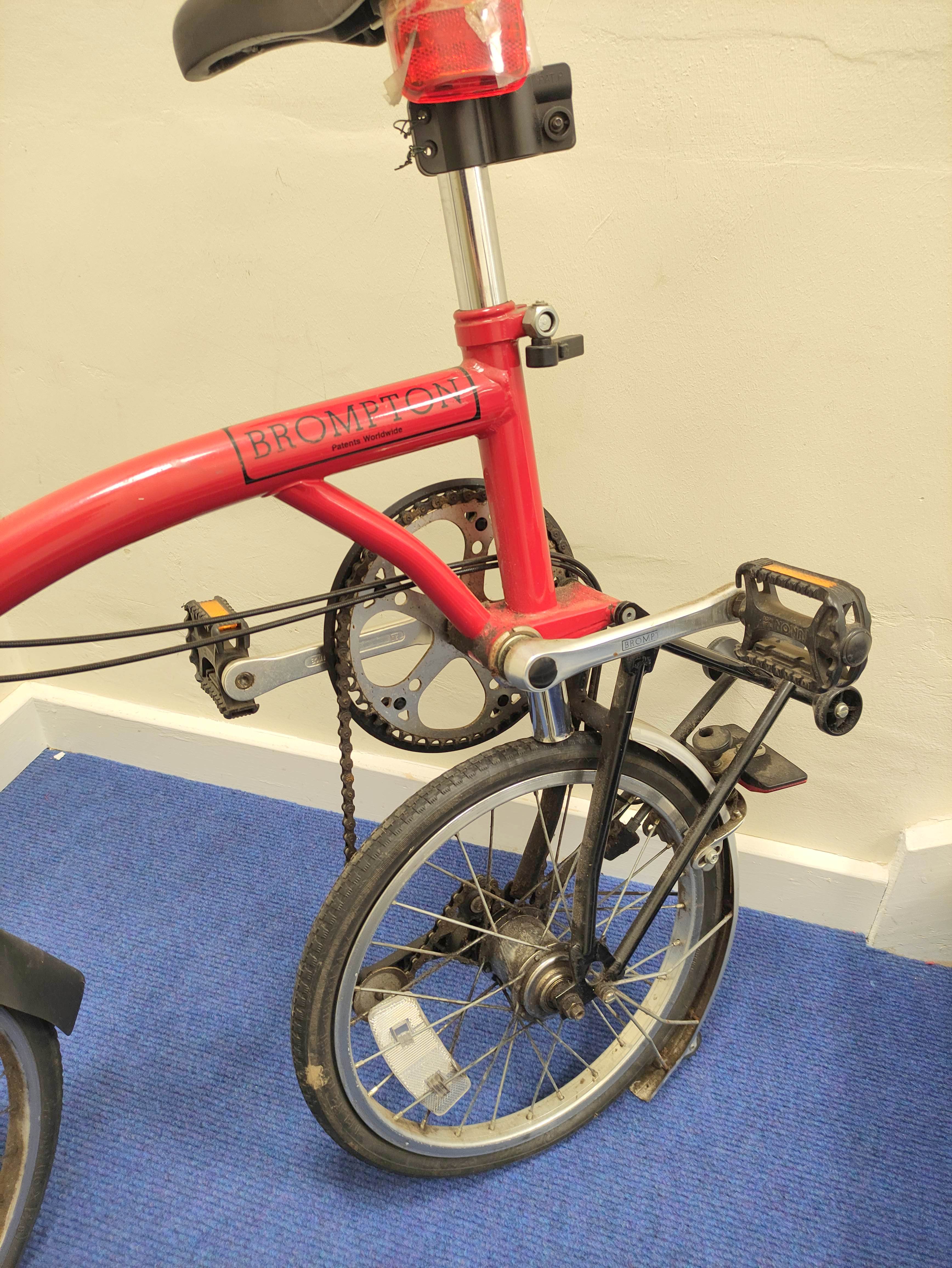 Brompton three speed folding commuter's bicycle in red oxide paint. - Image 5 of 5