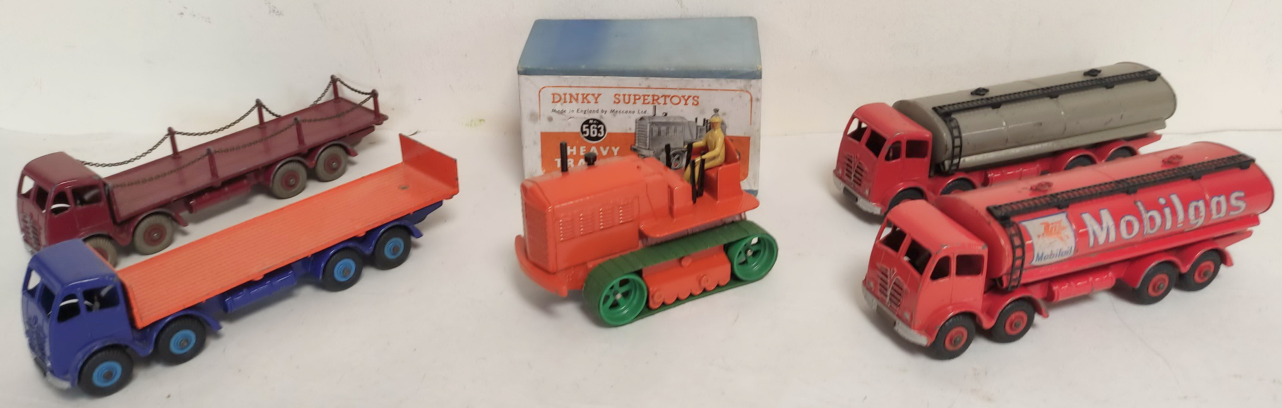 Five vintage Dinky Supertoys Foden diecast model vehicles. To include a boxed Heavy Tractor No563,
