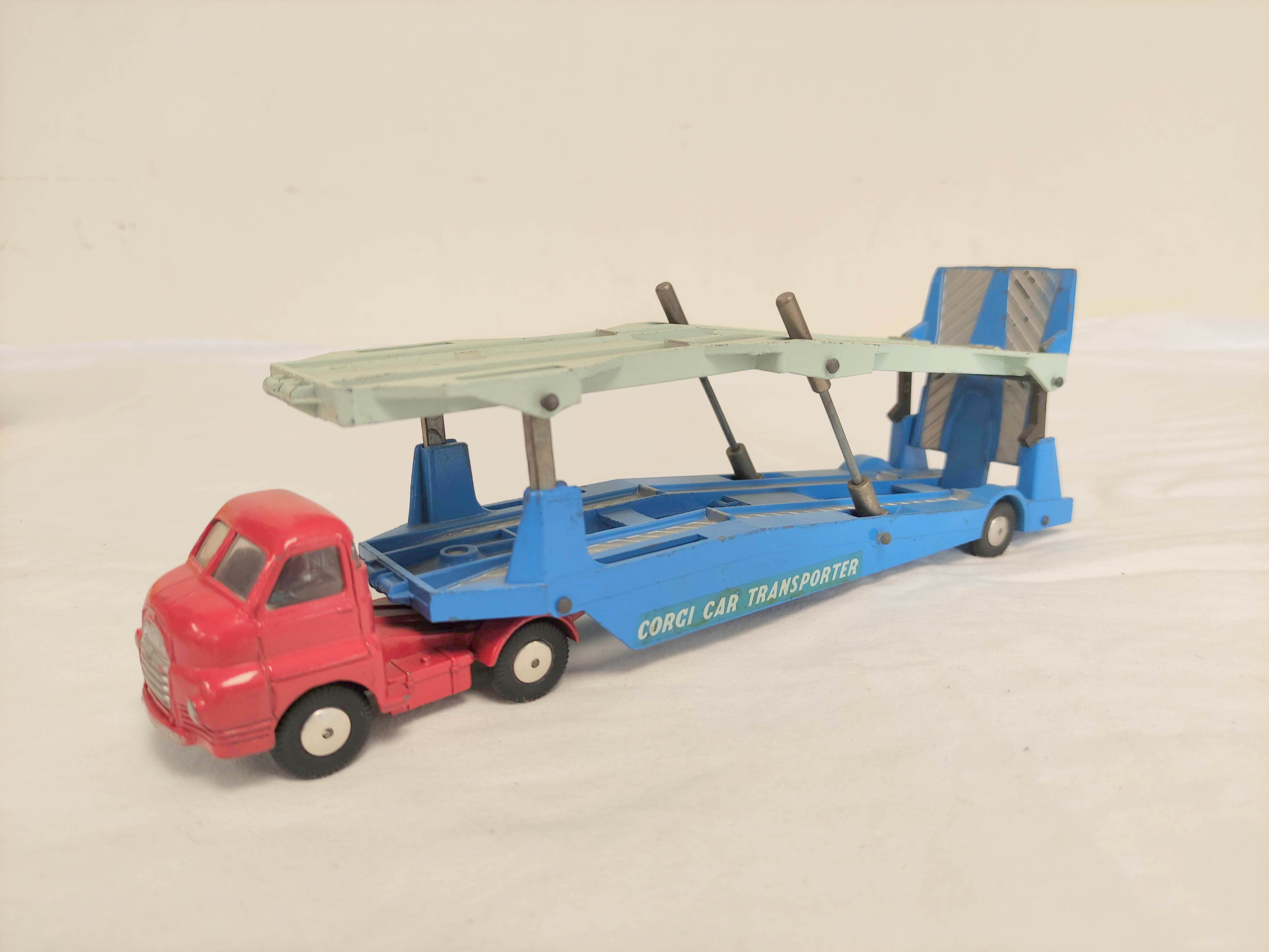 Corgi Toys. Boxed Bedford Carrimore Car Transporter No1101 with four loose cars. Comprising of an - Image 4 of 15