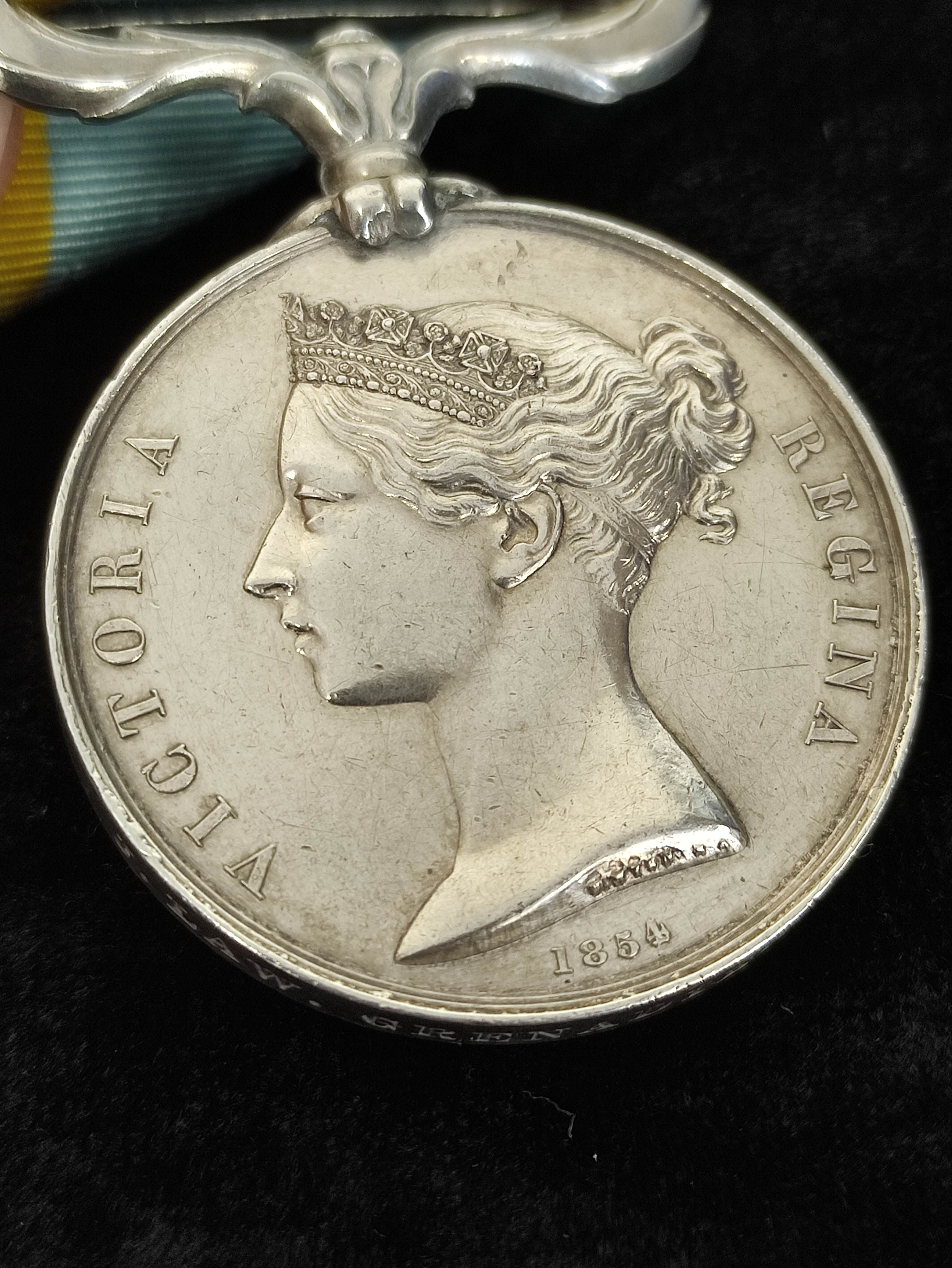 Crimea War- Medal pair to include an 1854 Crimea medal with Sebastopol clasp officially impressed - Image 5 of 12