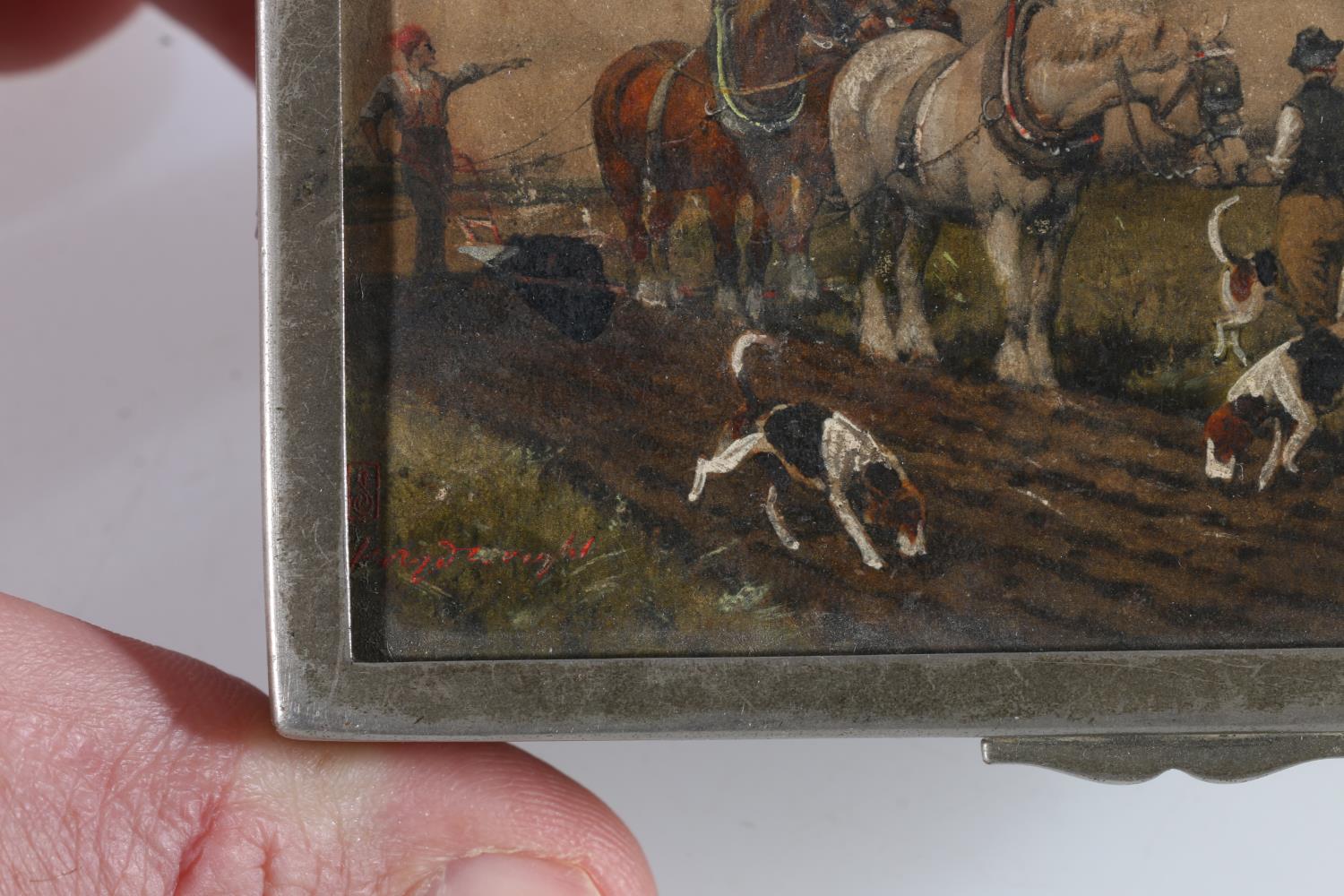 Silver-plated fox hunting scene cigar box after George Wright, with oak lining, 11cm. - Image 3 of 3
