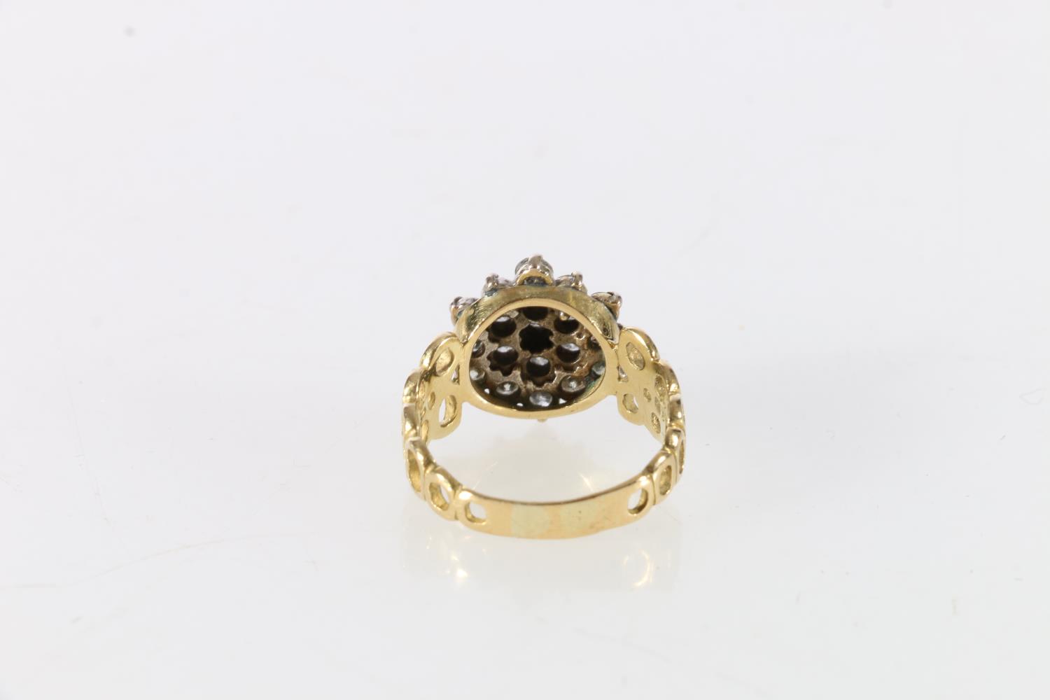 18ct yellow gold diamond cluster flowerhead ring, size O, 6.9g. - Image 3 of 4