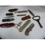 Group of vintage and later pen knives to include horn-handled knife, 'Grey Label Old Scotch