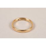 18 carat yellow gold wedding band; ring size Q; gross weight 4.7g