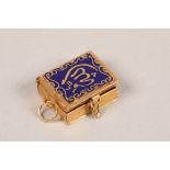 9ct yellow gold and enamel miniature Quran holder; gross weight 4.3g