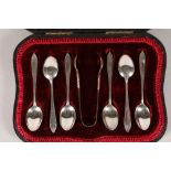 Cased set of six George V silver spoons and tongs; 83g