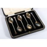 Cased set of six sterling silver teaspoons, Cooper Brothers and Son, Sheffield, 1931, 60.8g.