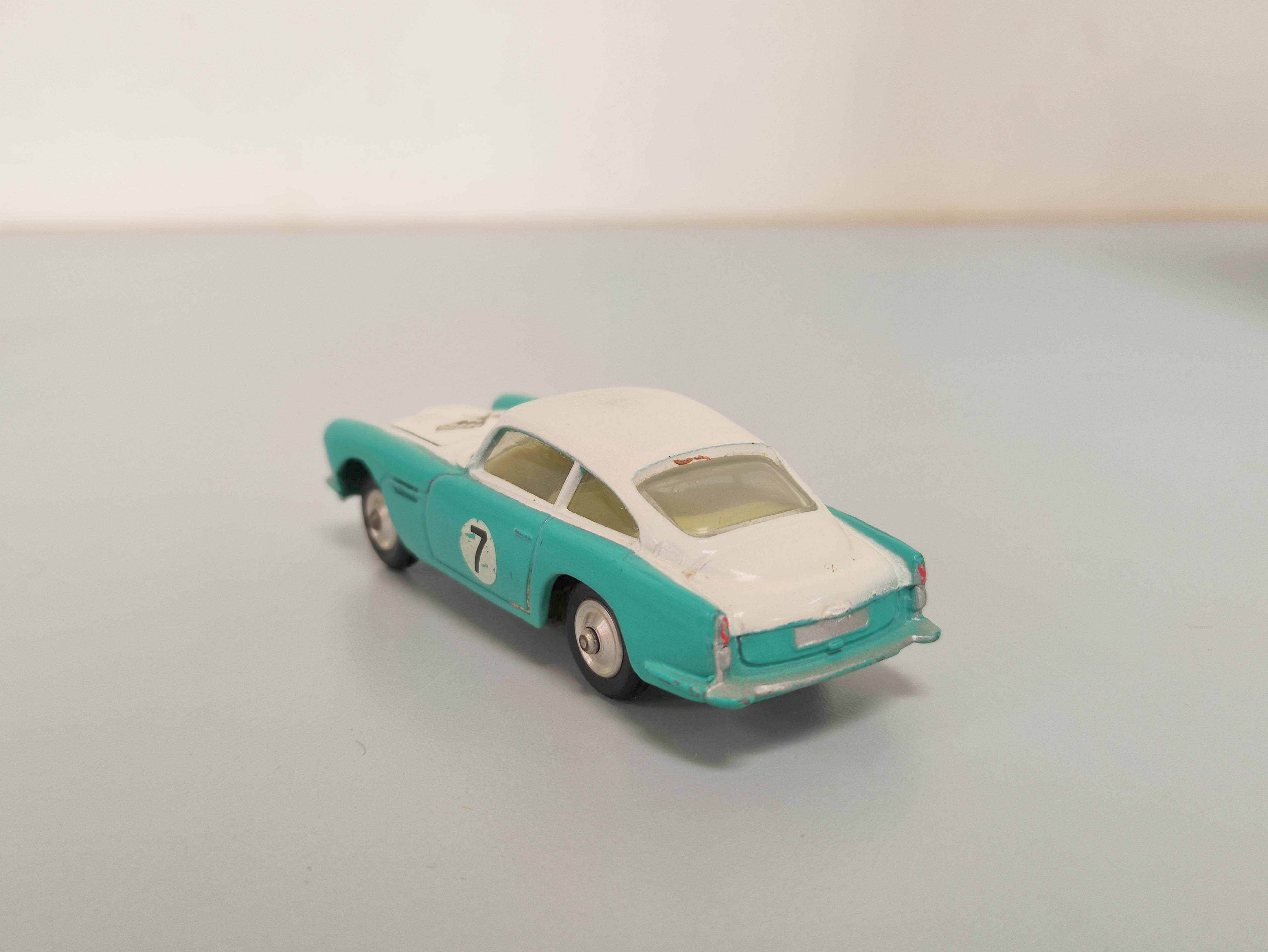 Corgi Toys- Aston Martin DB4 Competition Model no 309 complete with box. - Image 4 of 7