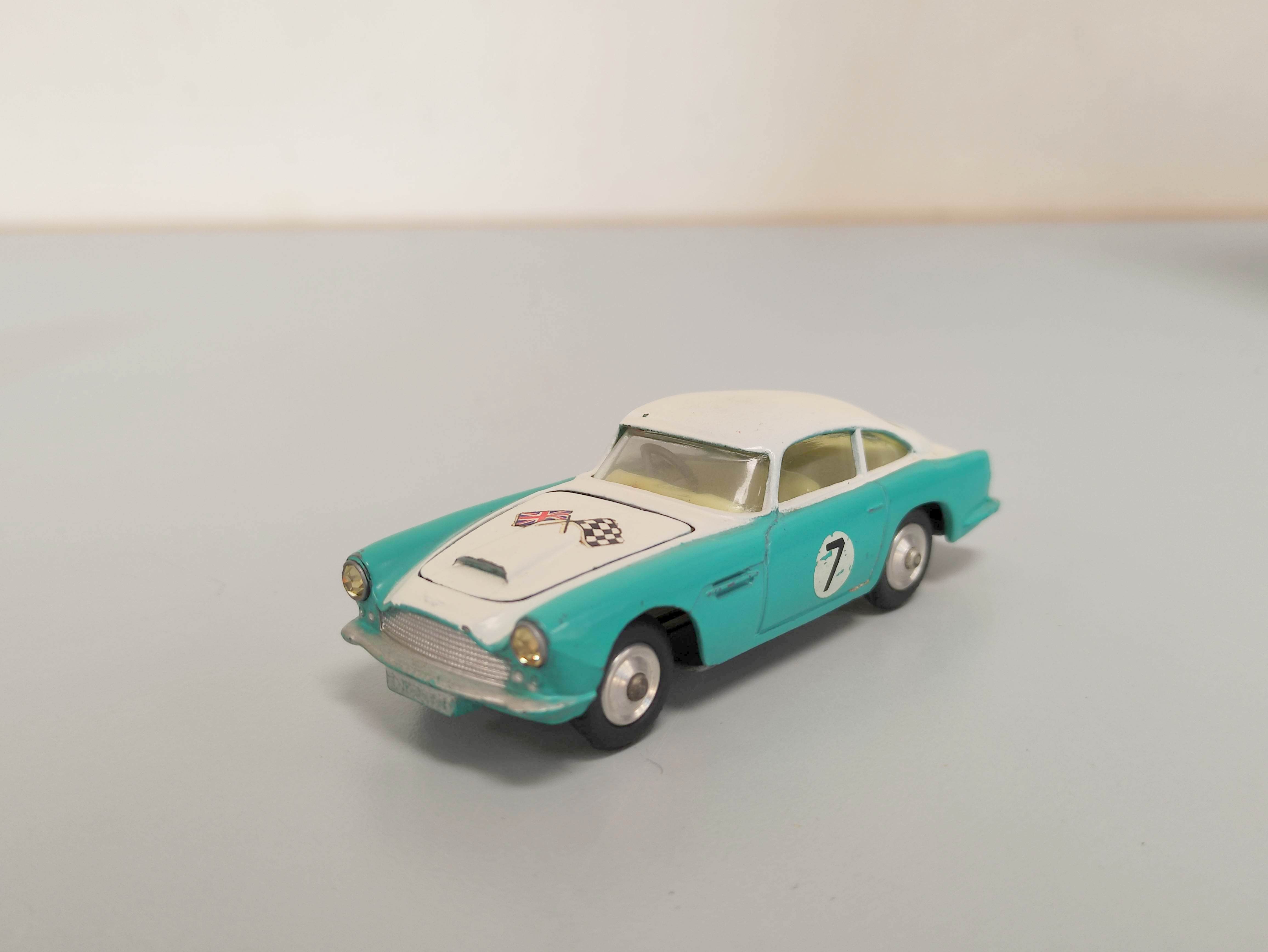 Corgi Toys- Aston Martin DB4 Competition Model no 309 complete with box. - Image 2 of 7