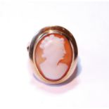 9ct gold lady's cameo ring, 6.9g gross, size Q.