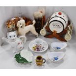 Liqueur set modelled as a barrel with cups, Russian figure of a tiger, modern souvenir dolls,