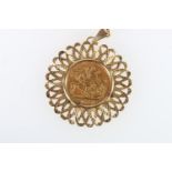UNITED KINGDOM Victoria (1837-1901) gold half sovereign 1898 old veiled head, in 9ct gold pendant