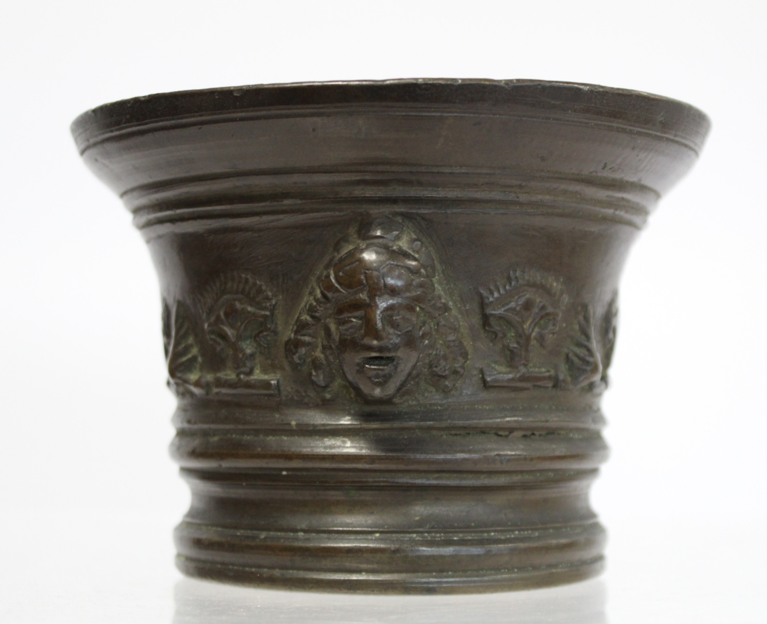 17th century bronze mortar and pestle, the mortar of flared circular form with single rope twist - Image 2 of 7