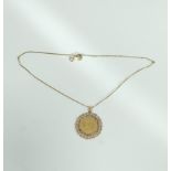 Half sovereign Isle Of Man 9ct gold pendant mount, metal necklet, 7.4g nett.