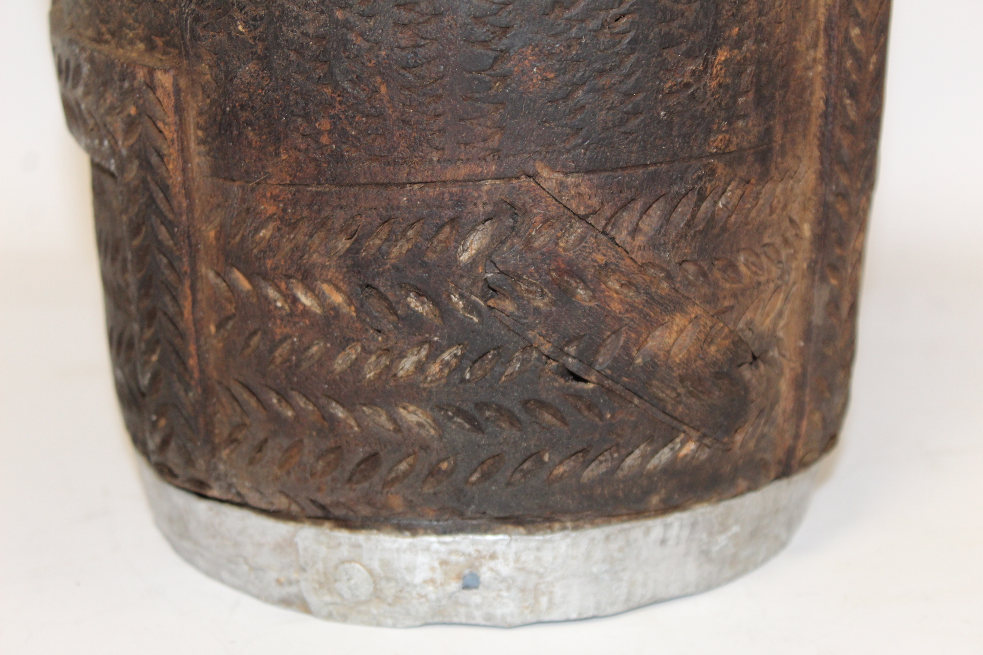 Antique Nepalese or Tibetan yak milk pot with metal banding to rim and foot, metal carrying loops, - Image 12 of 14