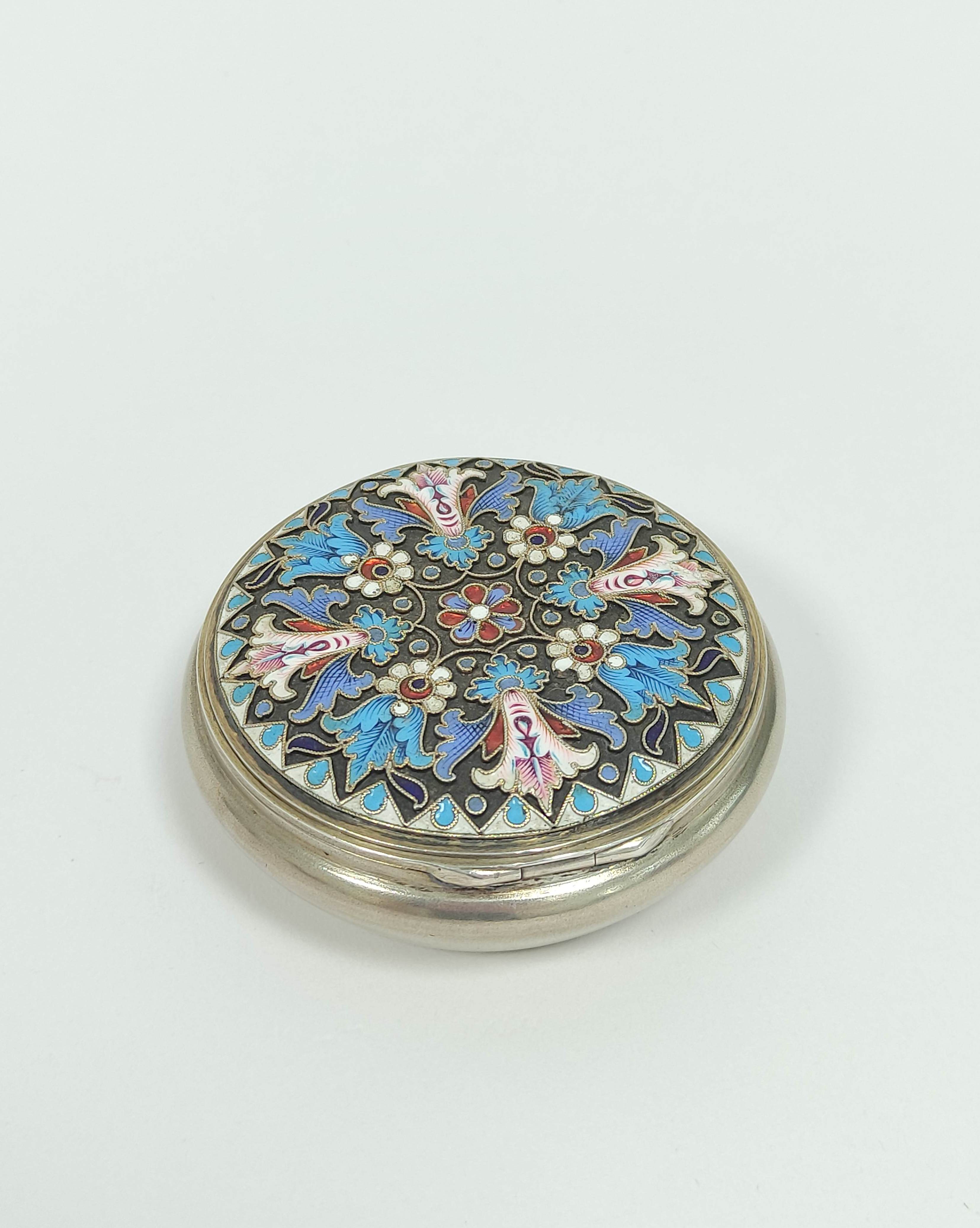 Faberge silver gilt and enamel circular box with angular sides and cover in blue, white pink and - Image 5 of 6