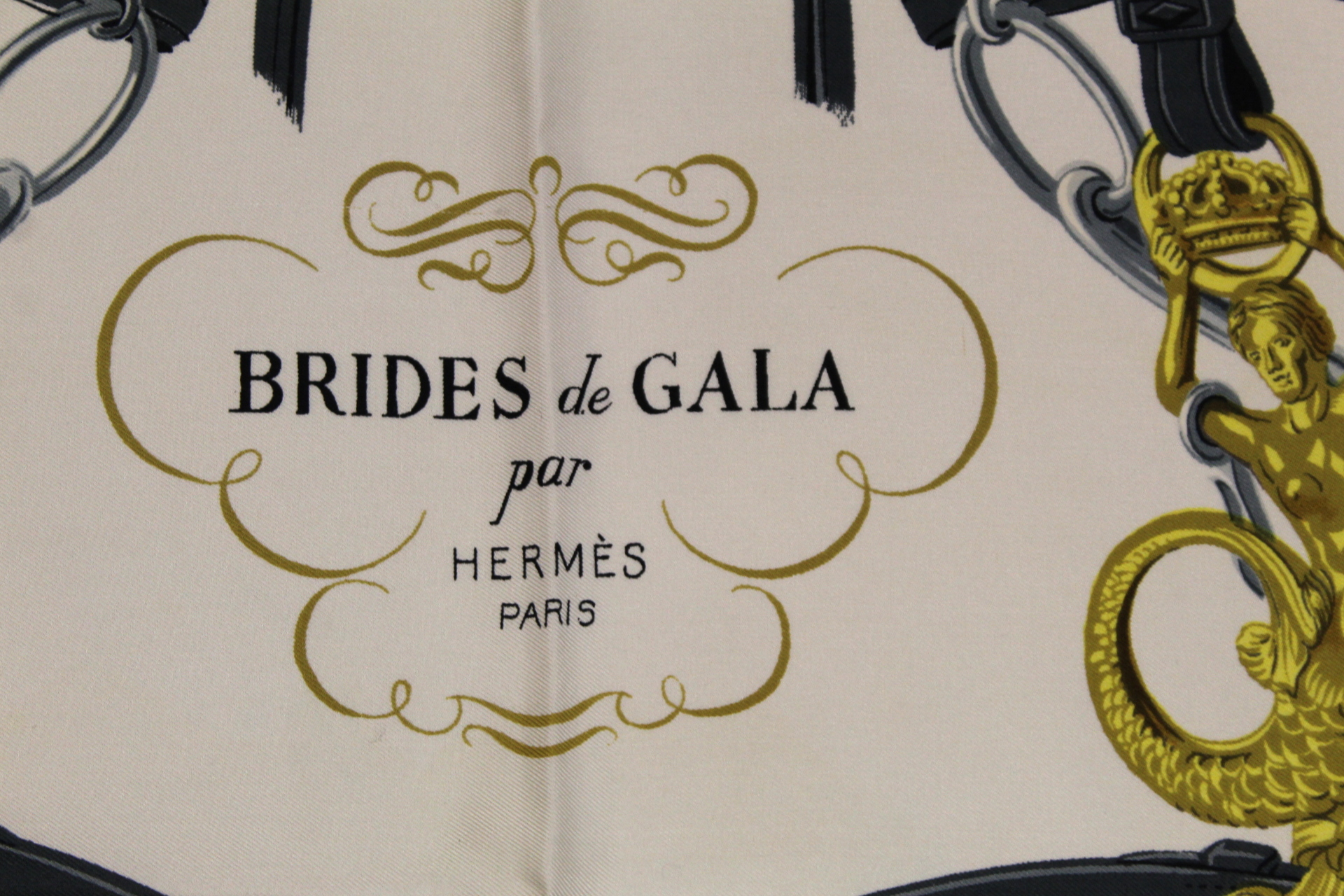 Hermès vintage silk "Brides de Gala" scarf designed by Hugo Grygkar, first issued 1957, with pale - Bild 2 aus 8