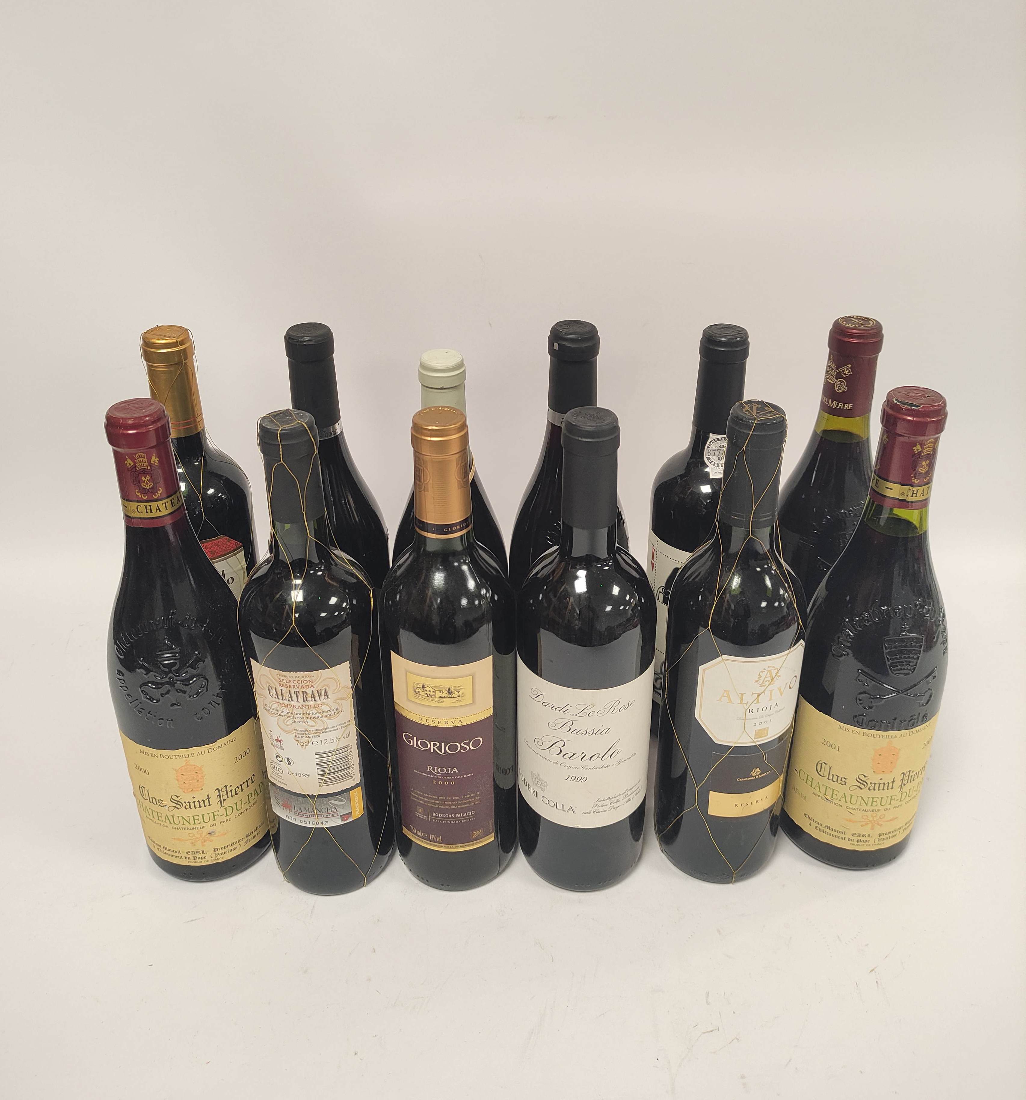 Twelve bottles of assorted red wine to include bottle of Châteauneuf-du-Pape, Barolo 2002, 75cl,