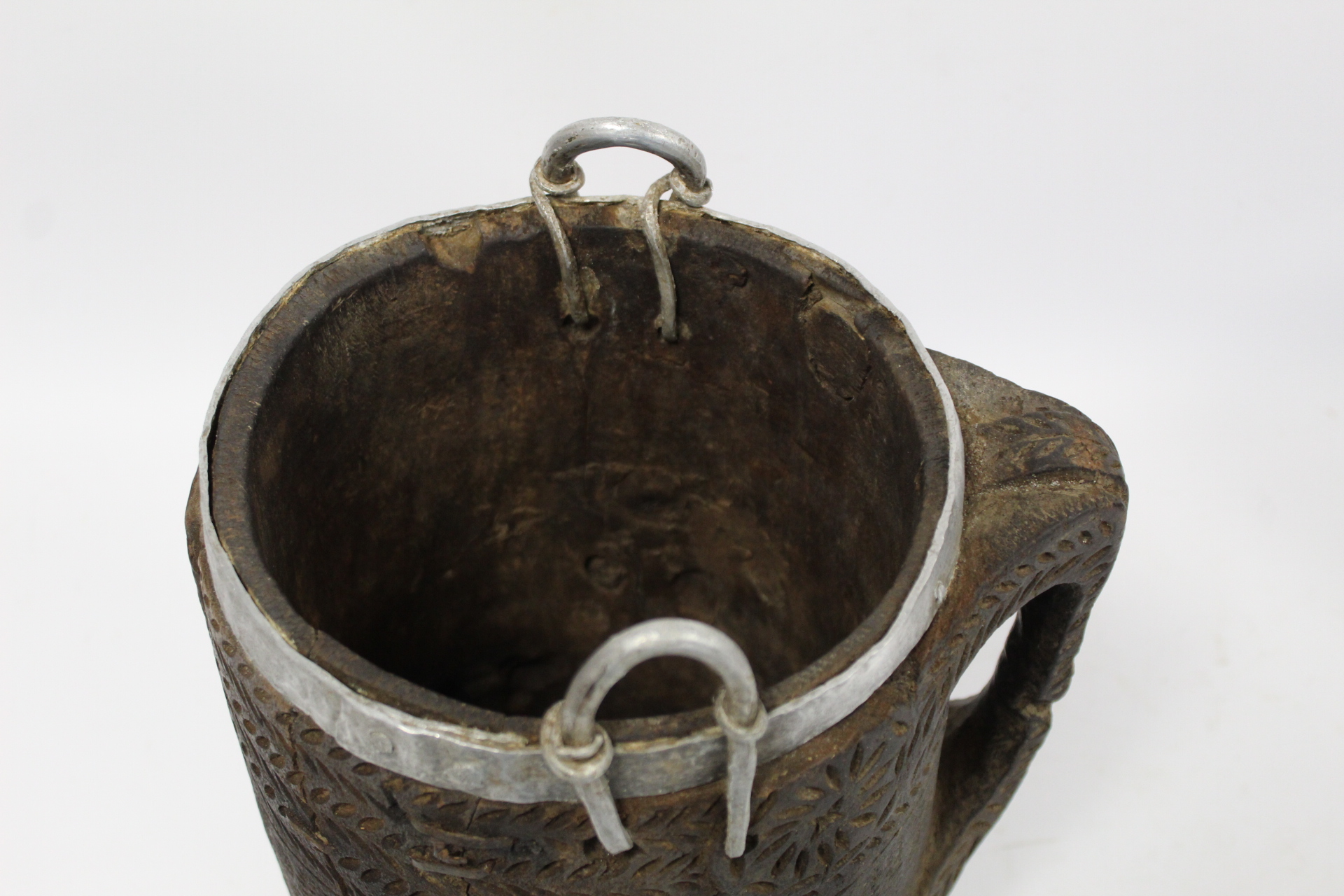 Antique Nepalese or Tibetan yak milk pot with metal banding to rim and foot, metal carrying loops, - Image 5 of 14